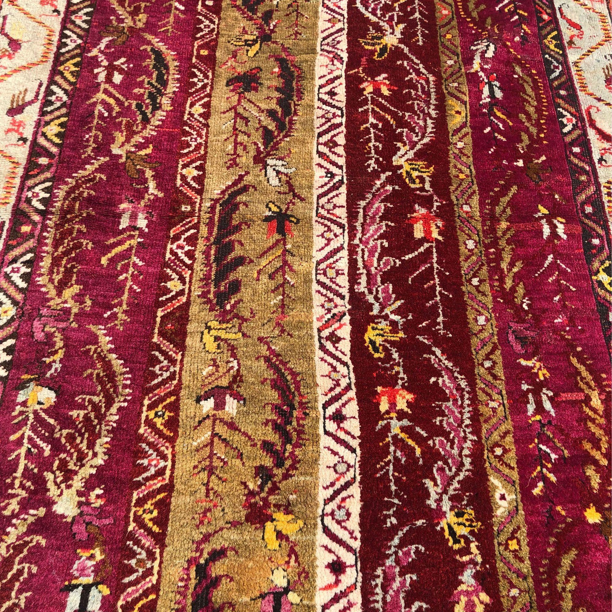 Early 20th Century Handknotted 7' Foot Turkish Mudjur Carpet Wool Rug For Sale