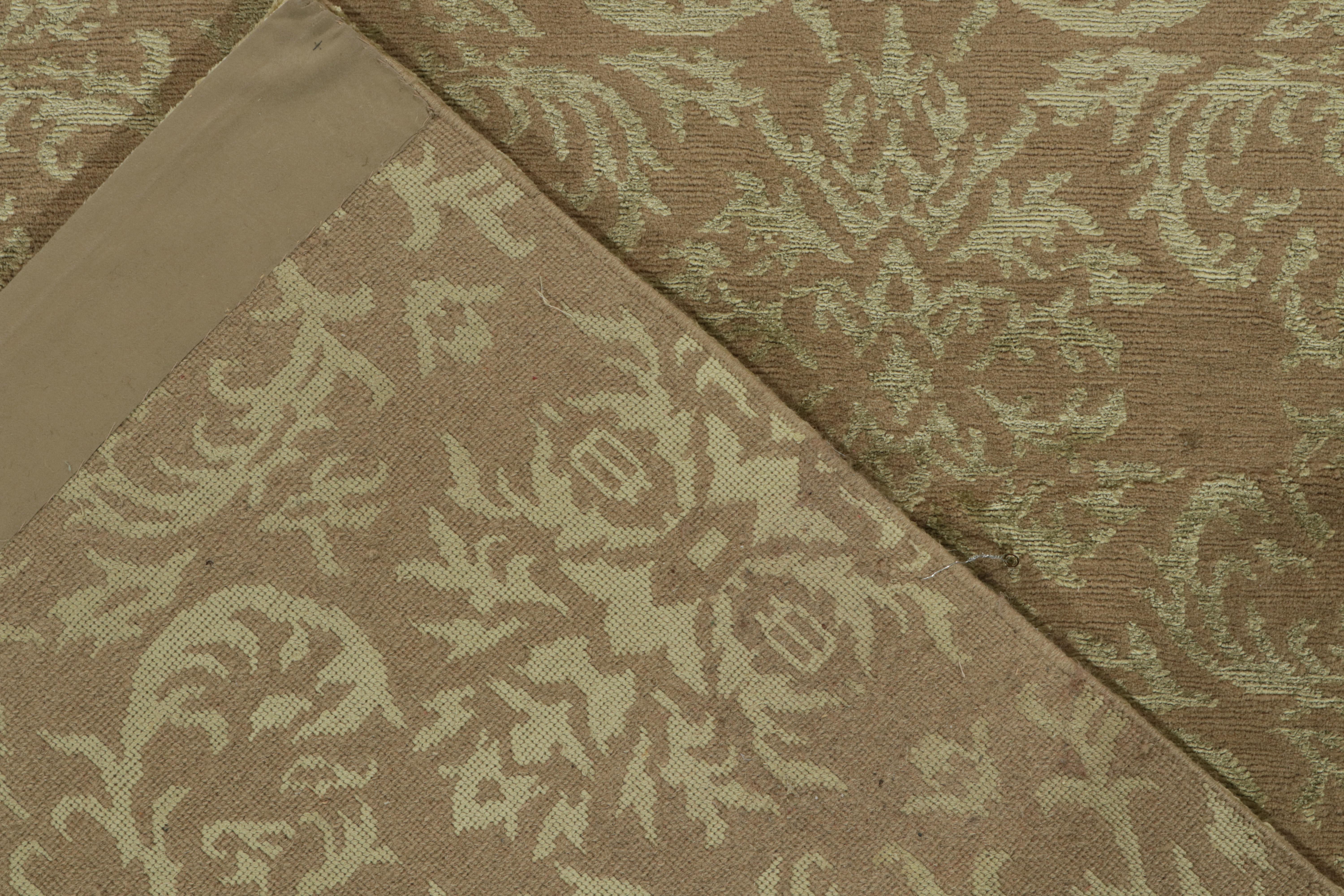 Rug & Kilim Handknotted Classic European Style Rug in Beige Brown Floral Pattern In Good Condition For Sale In Long Island City, NY