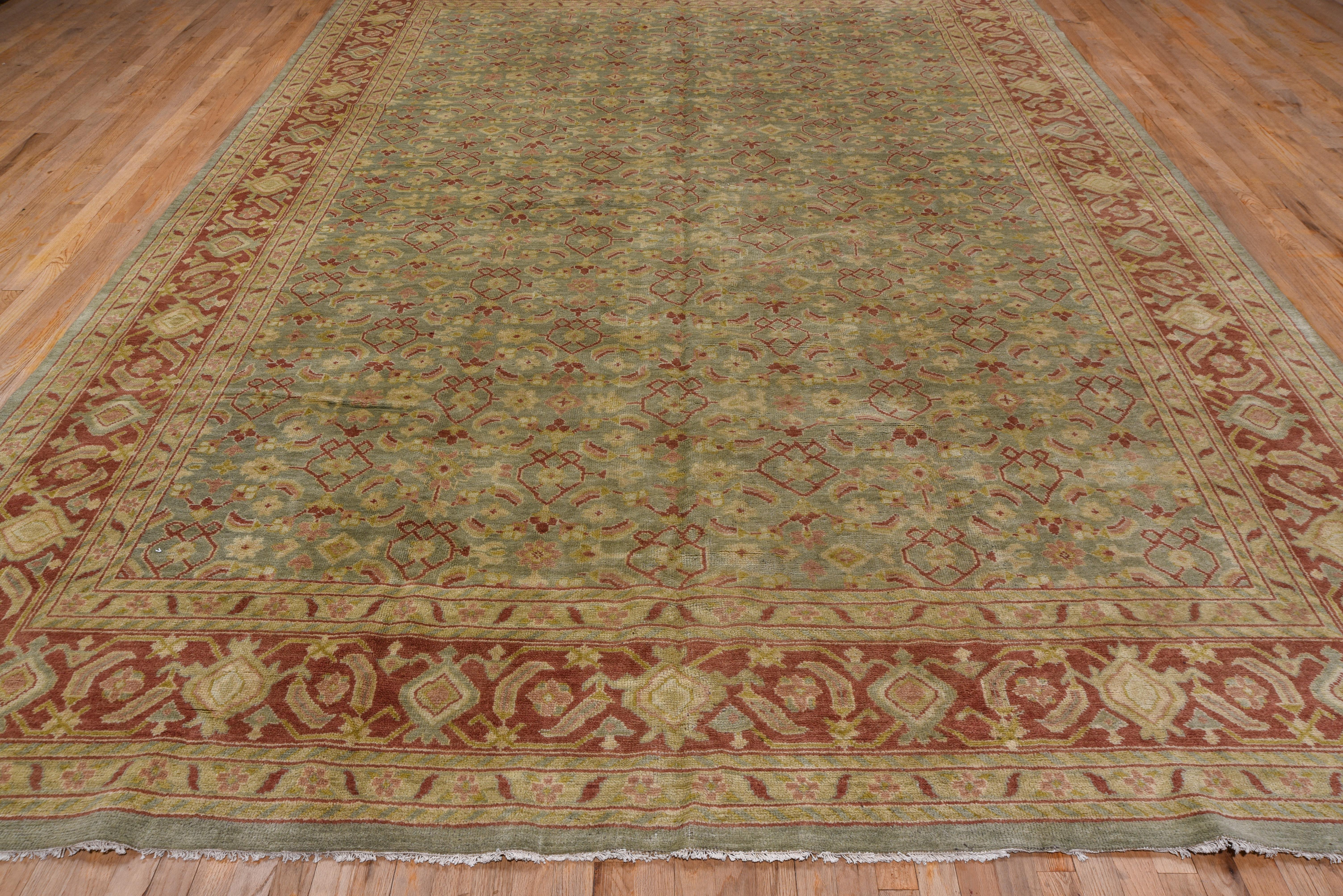 Hand Knotted Indian Mahal Design Carpet, Seafoam Colored Field, Red Borders In Excellent Condition In New York, NY