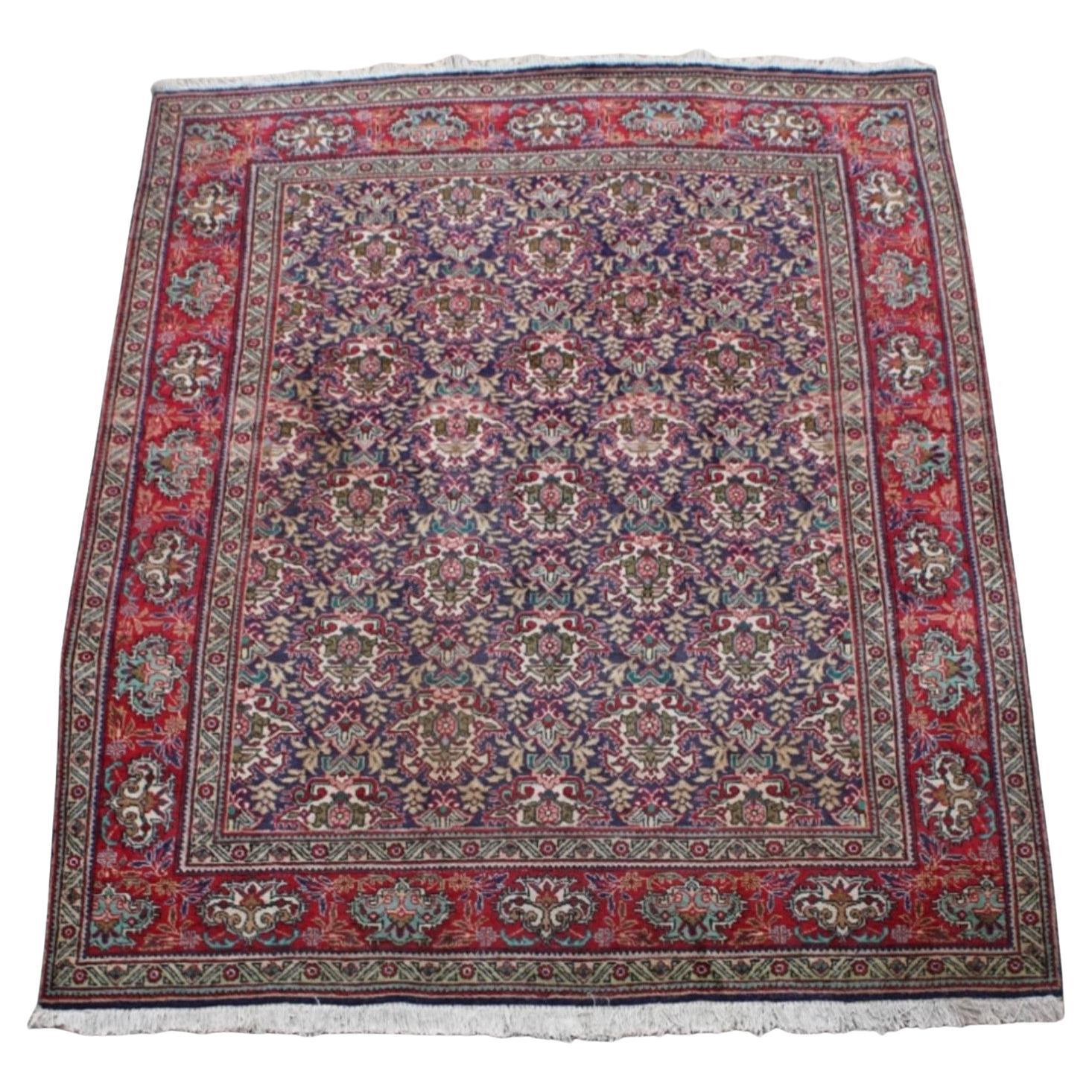 Handgeknüpfter Teppich mit roten und blauen Tönen - 298 × 205 cm