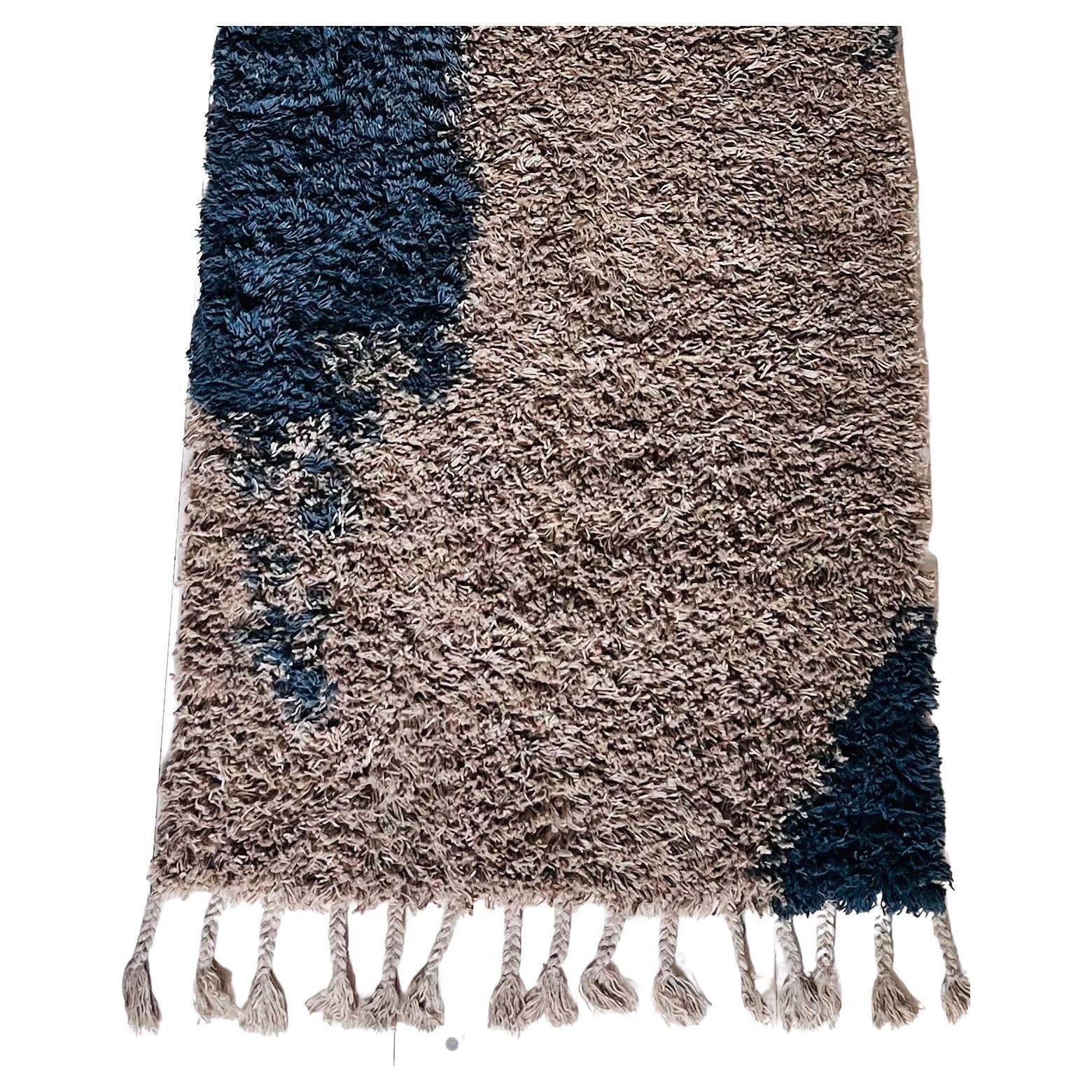 Handknotted Rya rug ’Jala’ For Sale