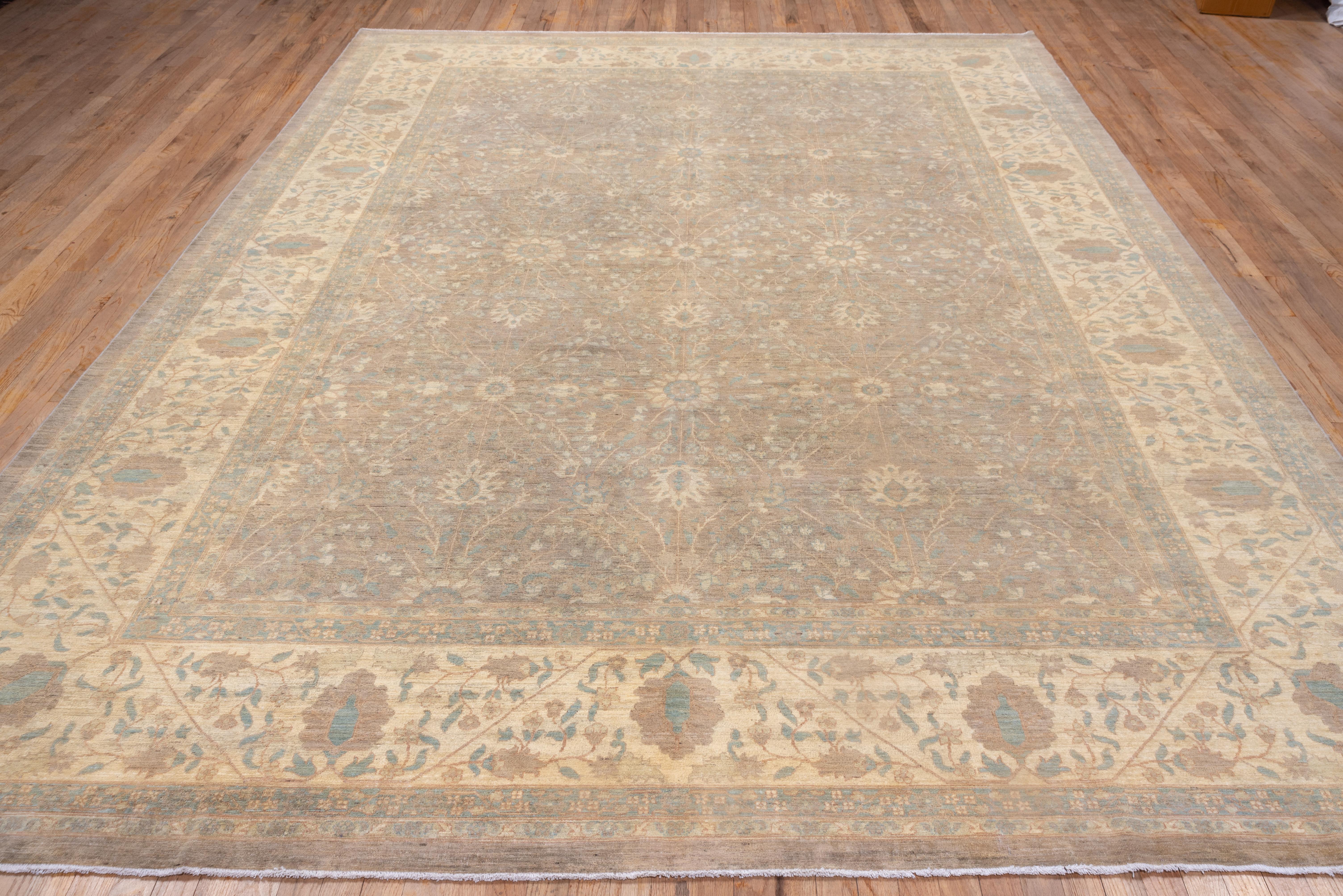 New Neutral Sivas Carpet In Excellent Condition For Sale In New York, NY