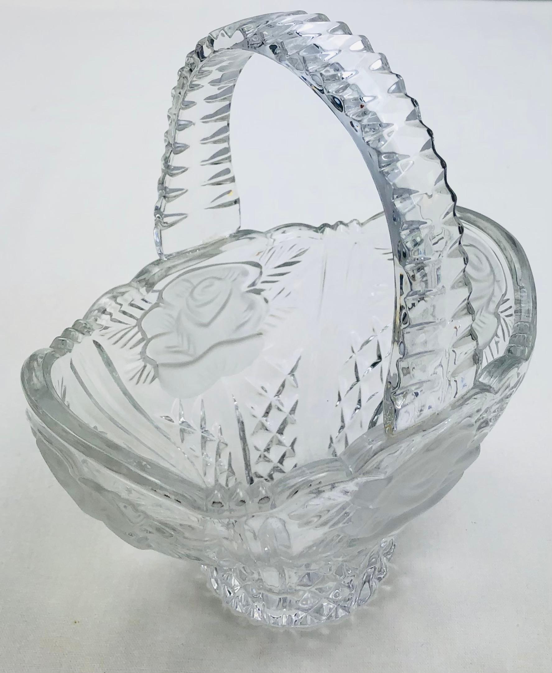 Candy Dish aus Kristall mit Griff im Lalique-Stil  im Zustand „Gut“ im Angebot in Miami, FL