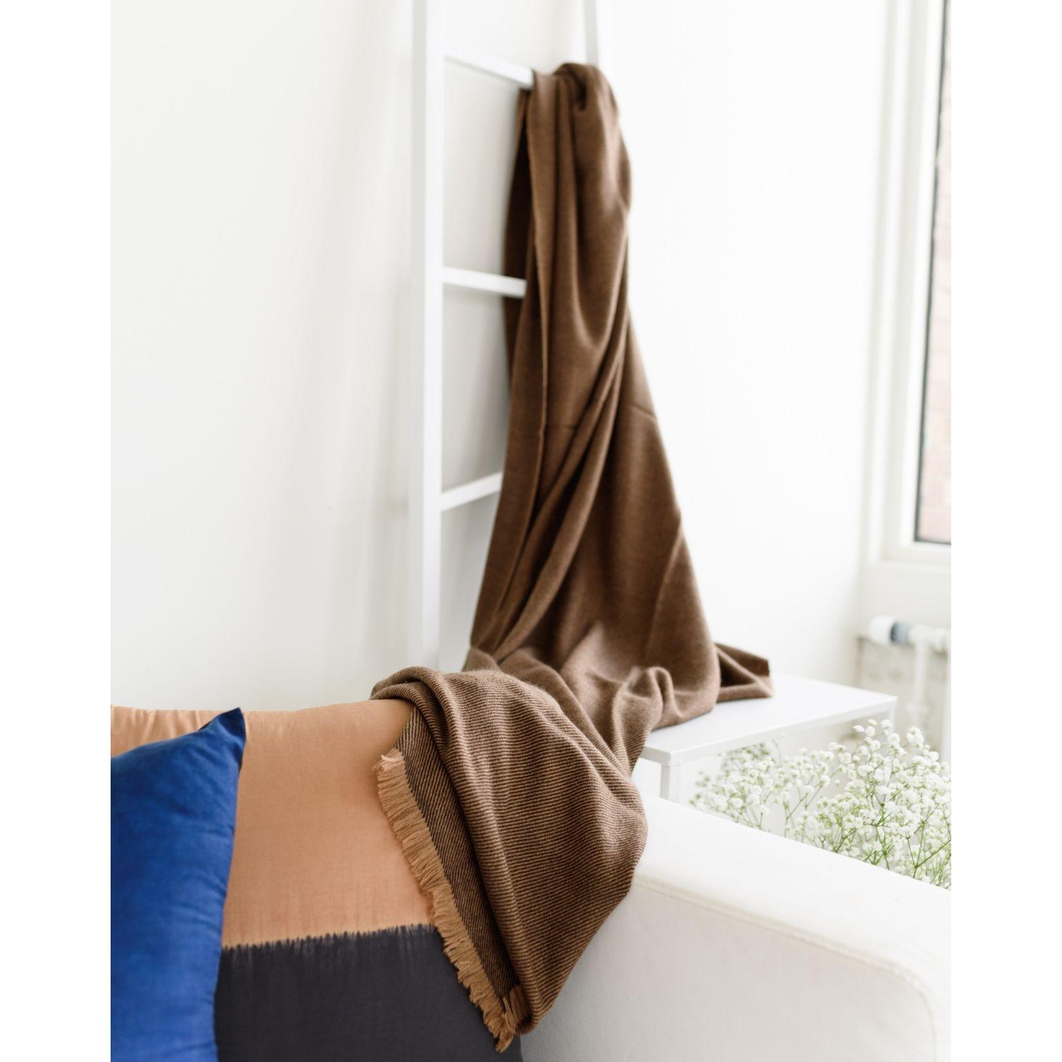 Yarn Hay Merino Handloom Soft Throw / Blanket In Warm Shades of Earthy Brown  For Sale