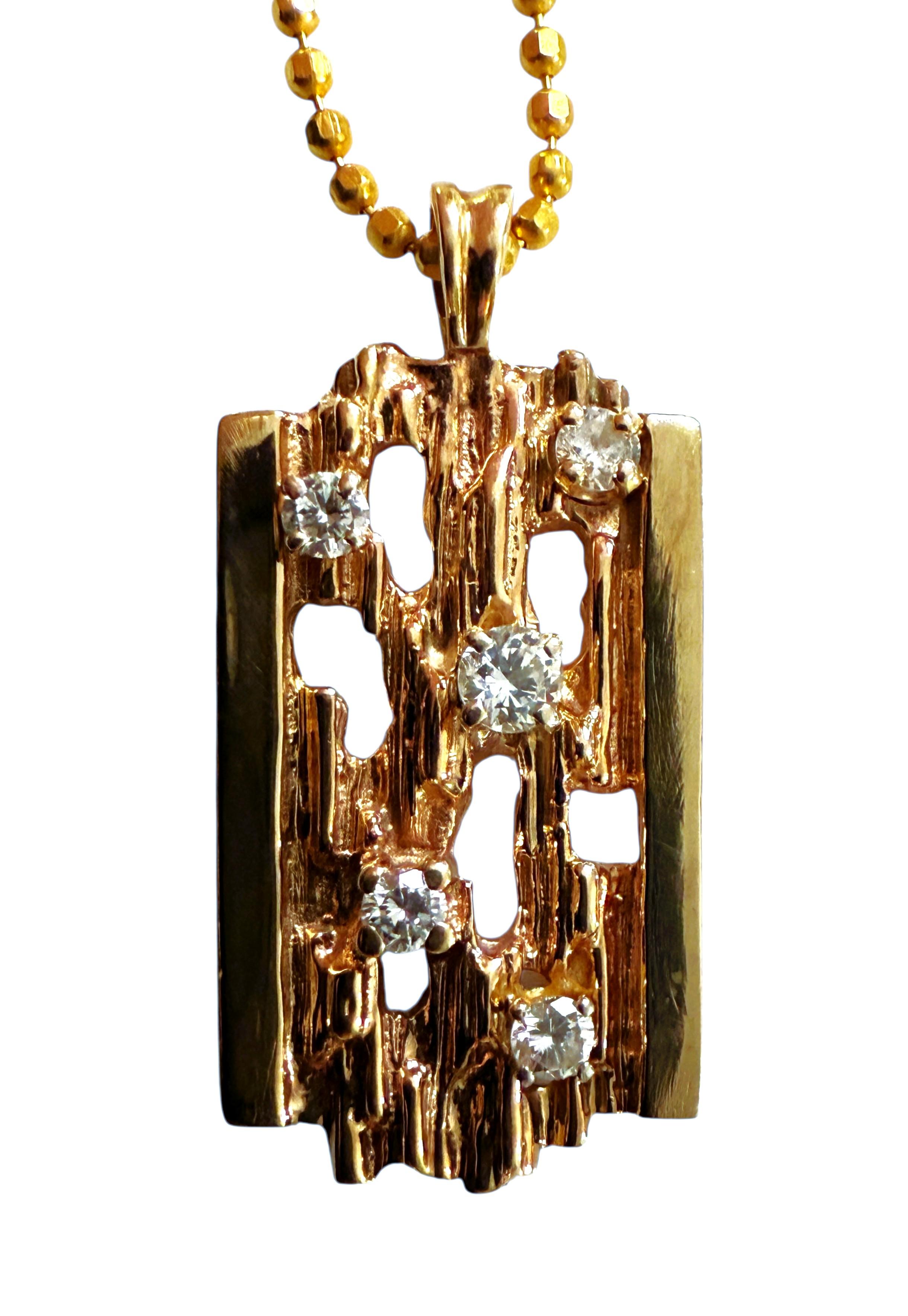 Pendentif en or jaune 10k fait à la main avec un diamant de 0,35 carat sur une chaîne de 18