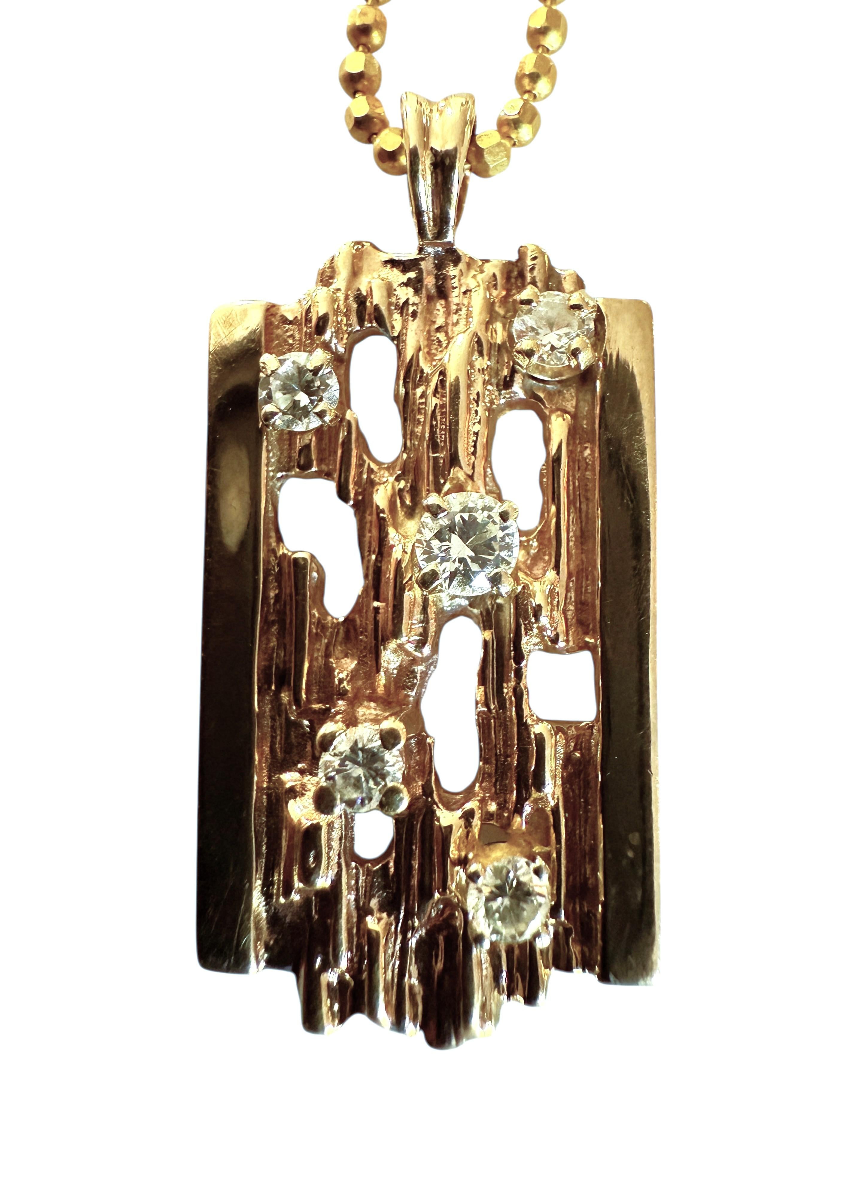 Pendentif en or jaune 10k fait à la main avec un diamant de 0,35 carat sur une chaîne de 18