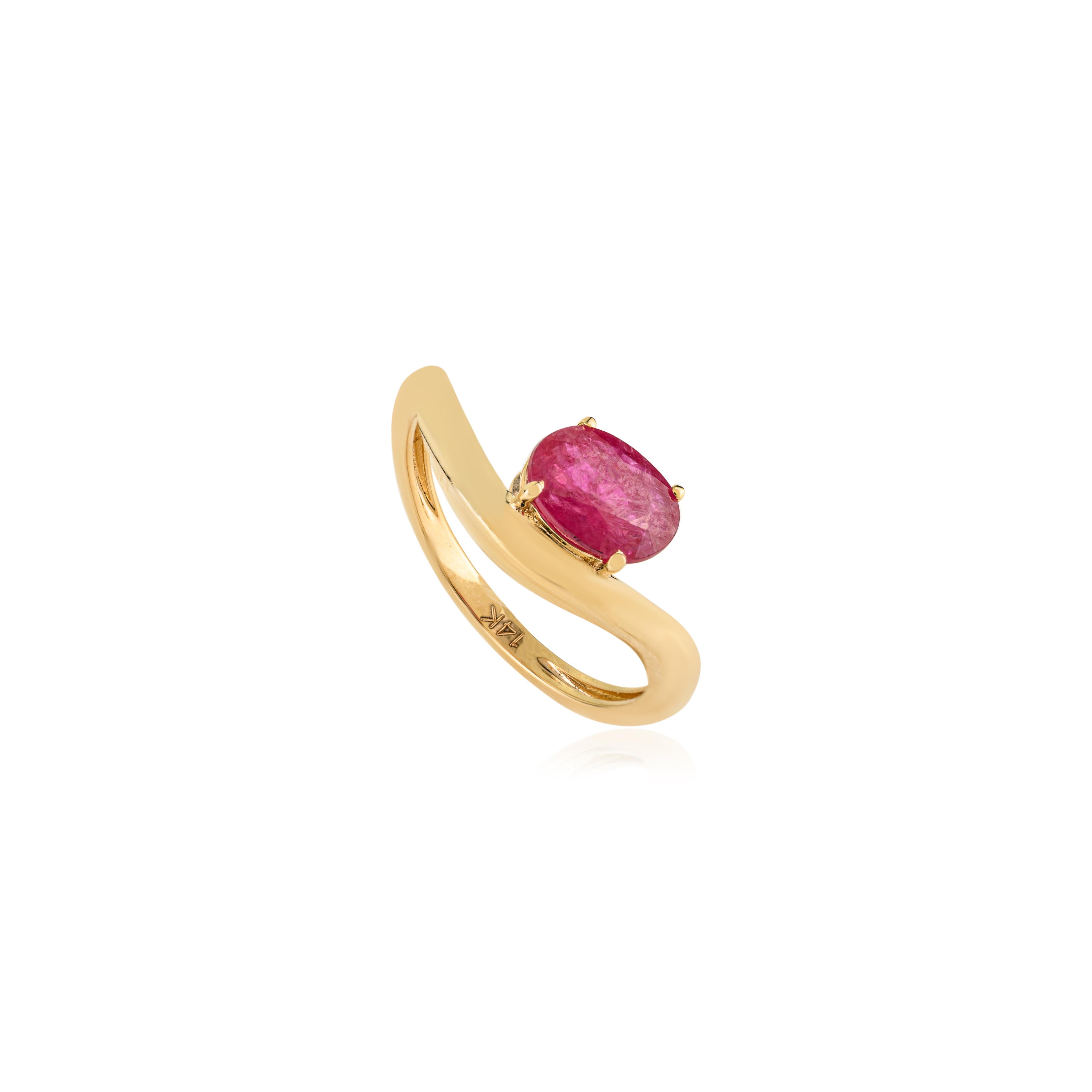 Im Angebot: Handgefertigter 1.14 Ct Oval Cut Natural Ruby Wave Solitaire Ring in 14K Weißgold () 5