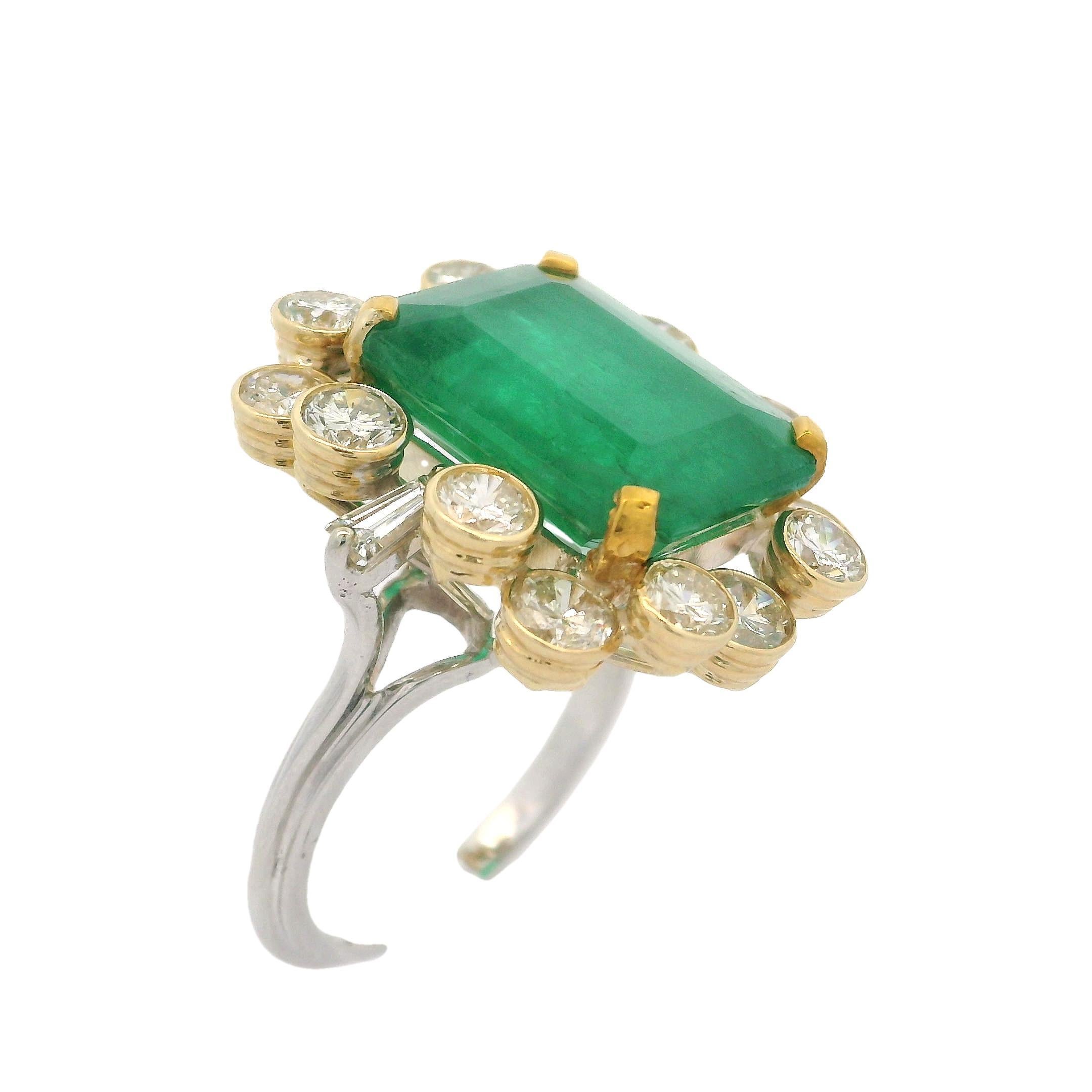 Handmade 14k Gold GIA 11.38ctw No Oil Emerald w/ Diamond Halo Cocktail Ring For Sale 8