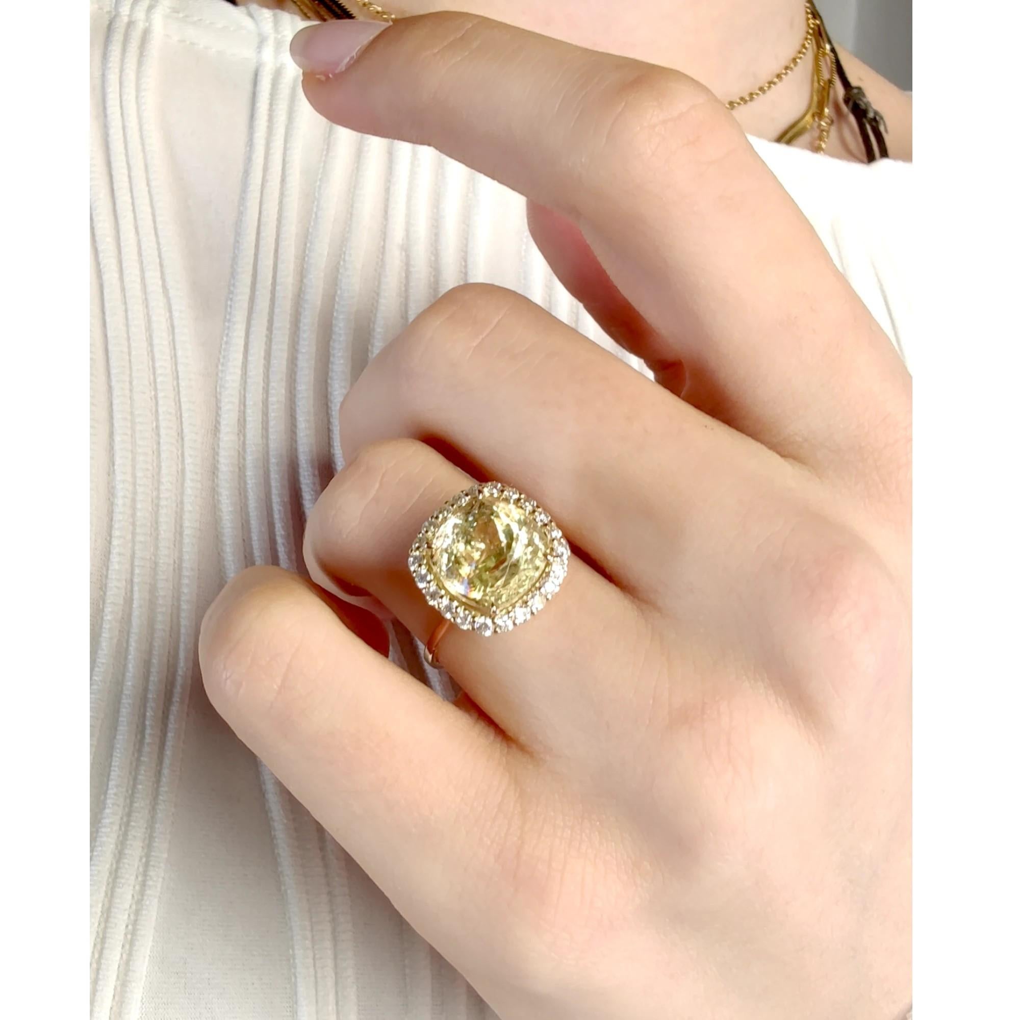 Elevate your style with our Handmade Solid 14K Gold Ring featuring a stunning Yellow Tourmaline and 22 Diamonds. Certified gemstones for the discerning buyer. Exclusive jewelry.

SIZE:
To look at the photos with the scale ruler
-American Size: