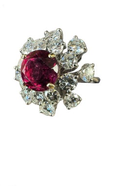 Bague faite à la main en or blanc 14 carats avec rubellite ronde de 5,03 carats de diamants
