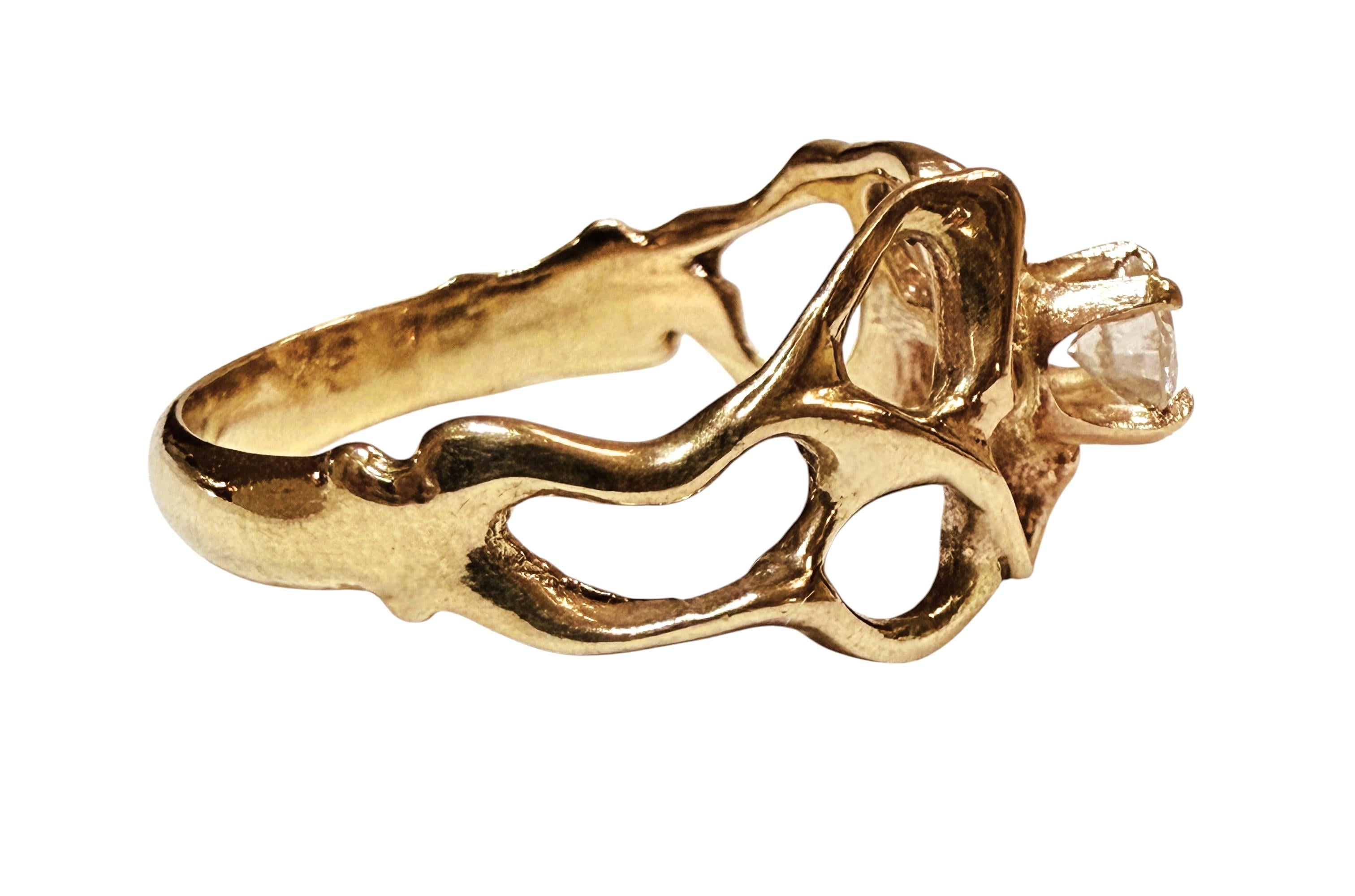 Bague moderniste brutale en or jaune 14k fait à la main avec un diamant de 0,25 carat en vente 5