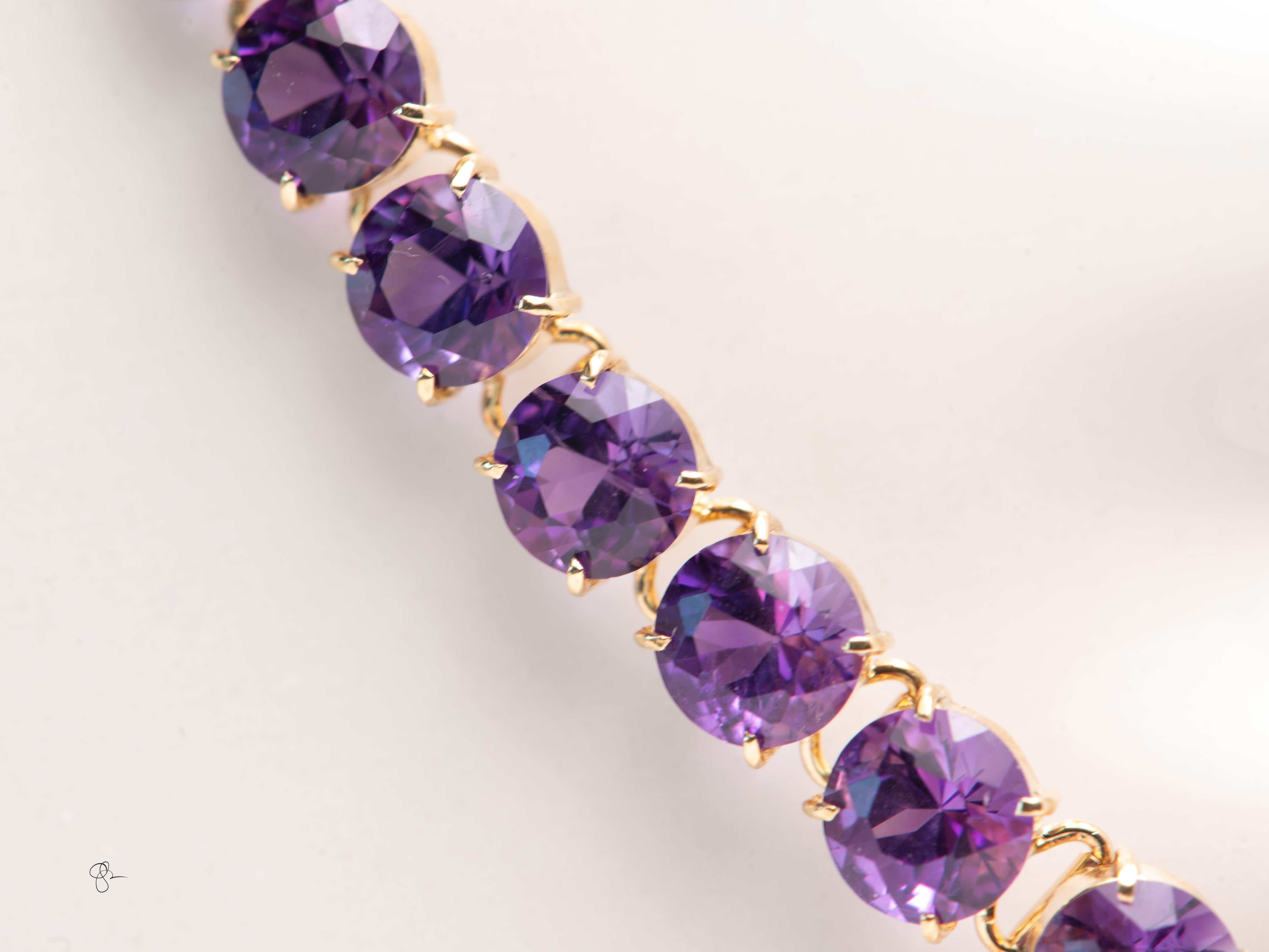 Handgefertigtes 14K Gelbgold Amethyst Tennis Style Armband 5.8mm Stones 10.3 Gramm (Rundschliff) im Angebot