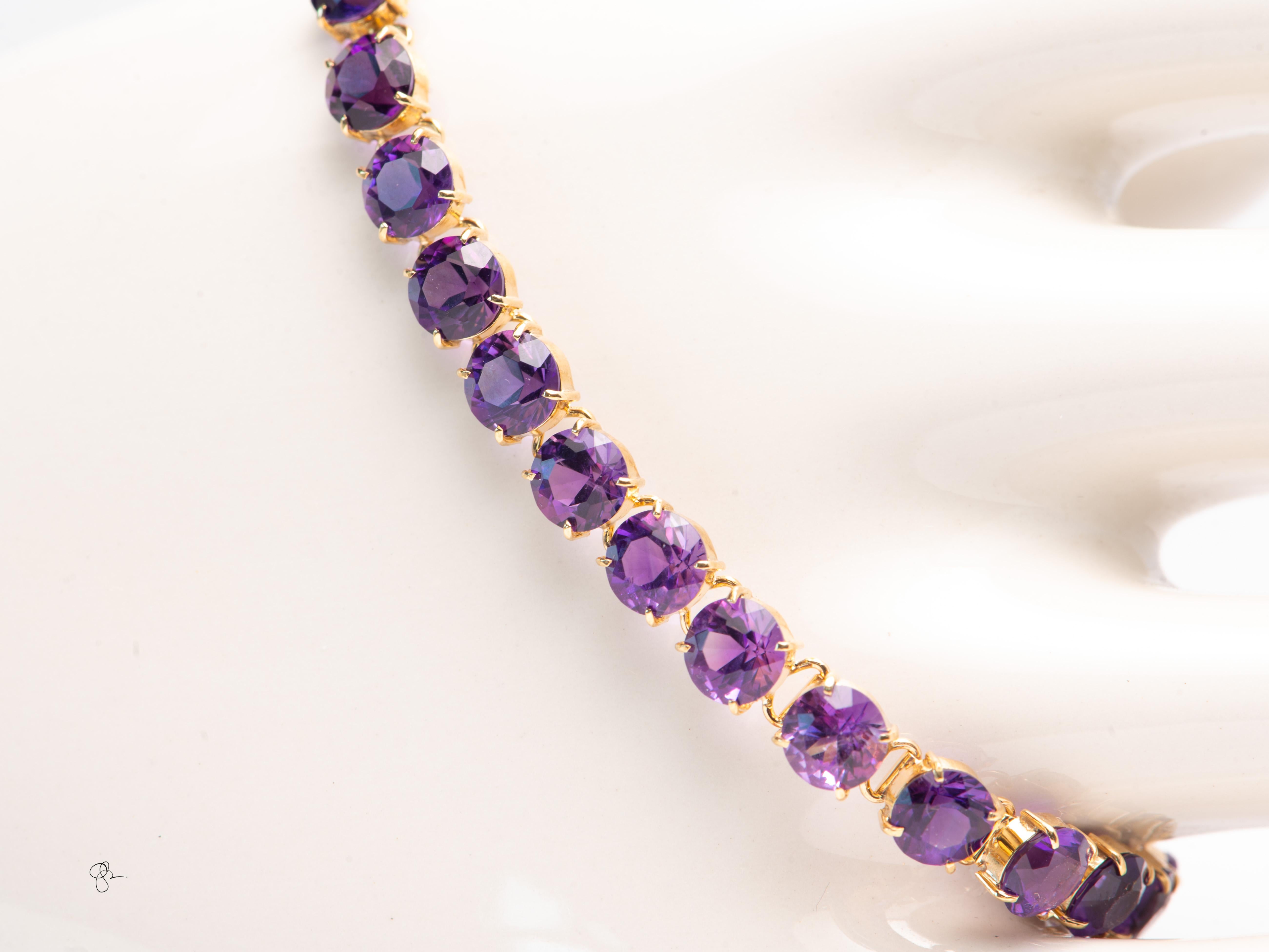 Handgefertigtes 14K Gelbgold Amethyst Tennis Style Armband 5.8mm Stones 10.3 Gramm im Zustand „Gut“ im Angebot in Tucson, AZ