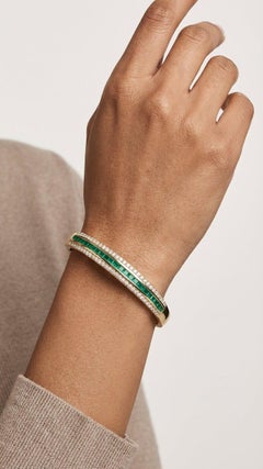 Handgefertigtes Armband aus 14K Gelbgold mit natürlichem sambischem Smaragd und Diamant