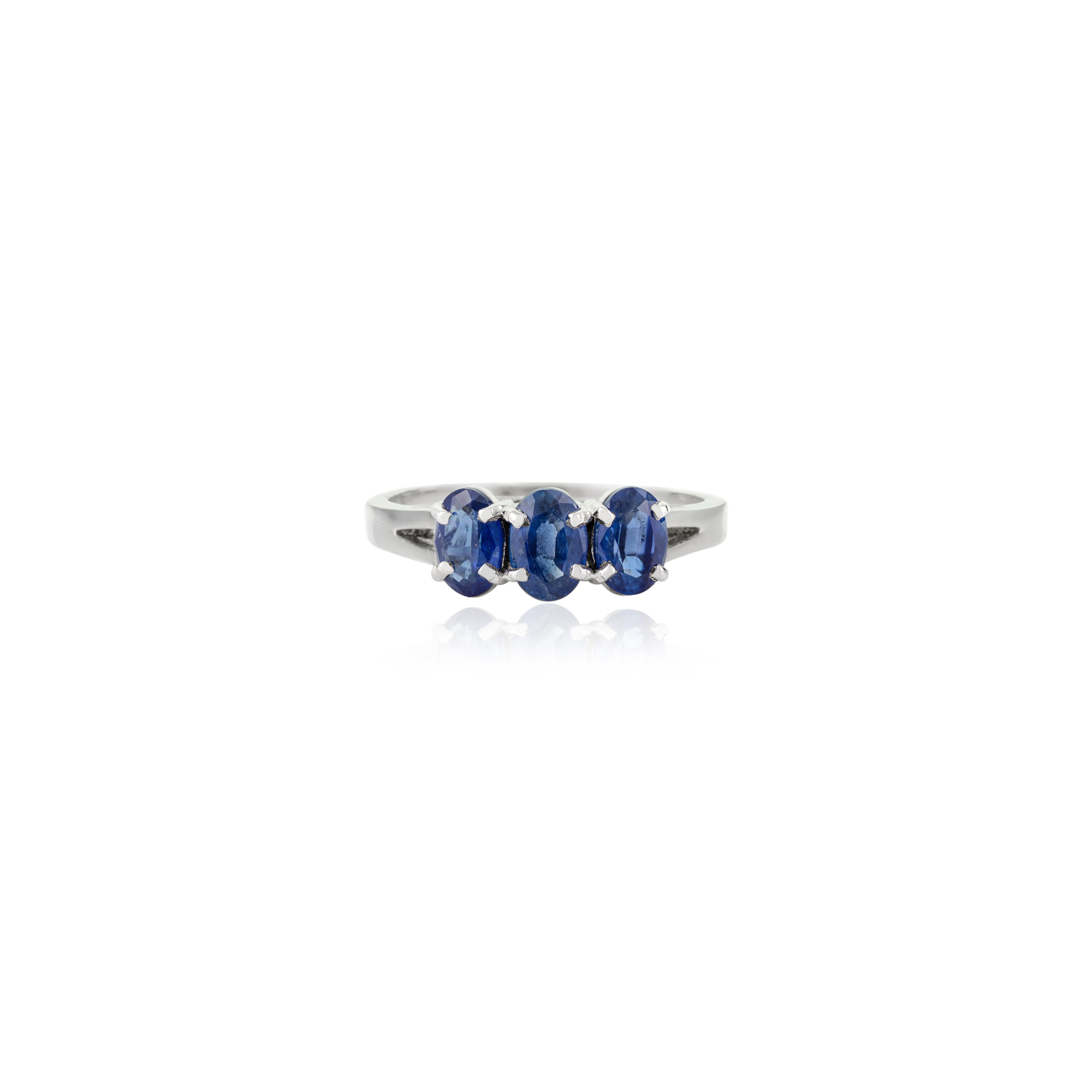 in vendita:  Anello unisex a tre pietre con zaffiro blu da 1,65 carati, fatto a mano e realizzato in argento 925. 2