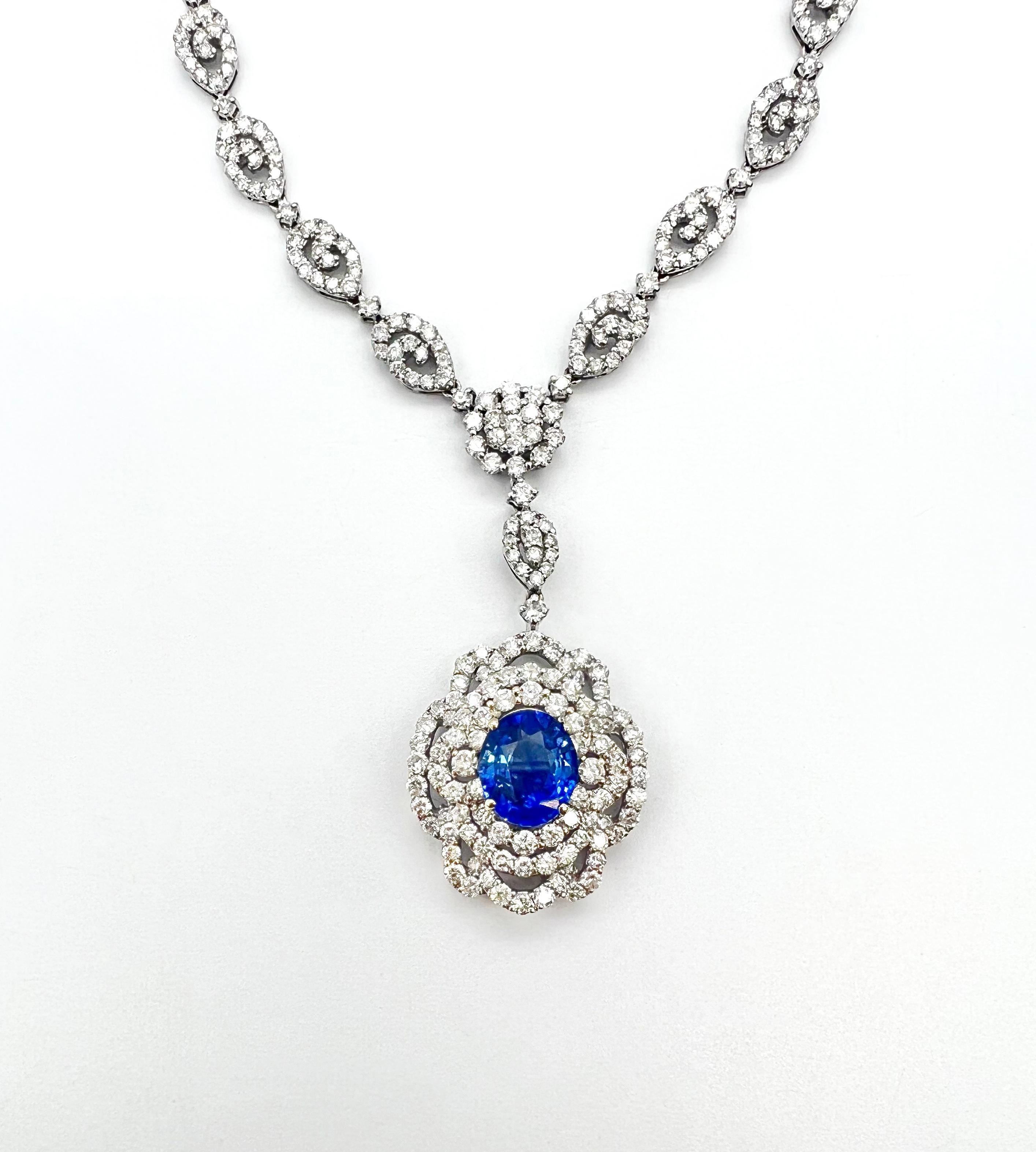 Handmade 17.17 Total Carat Sapphire and Diamond White Gold Pendant Necklace, GIA In New Condition For Sale In New York, NY
