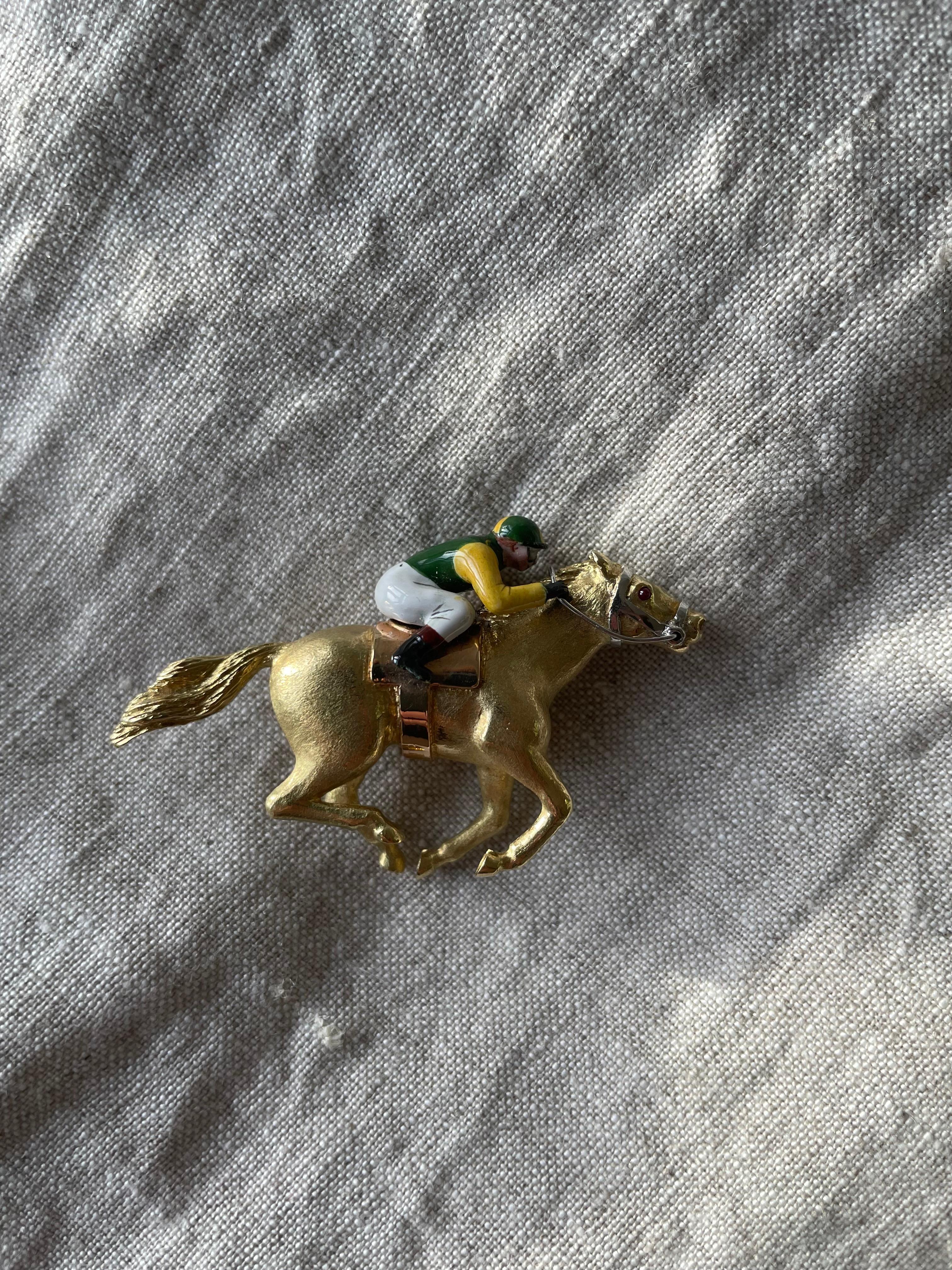 Women's or Men's Handmade 18 Carat Yellow Gold Horse and Rider Brooch For Sale