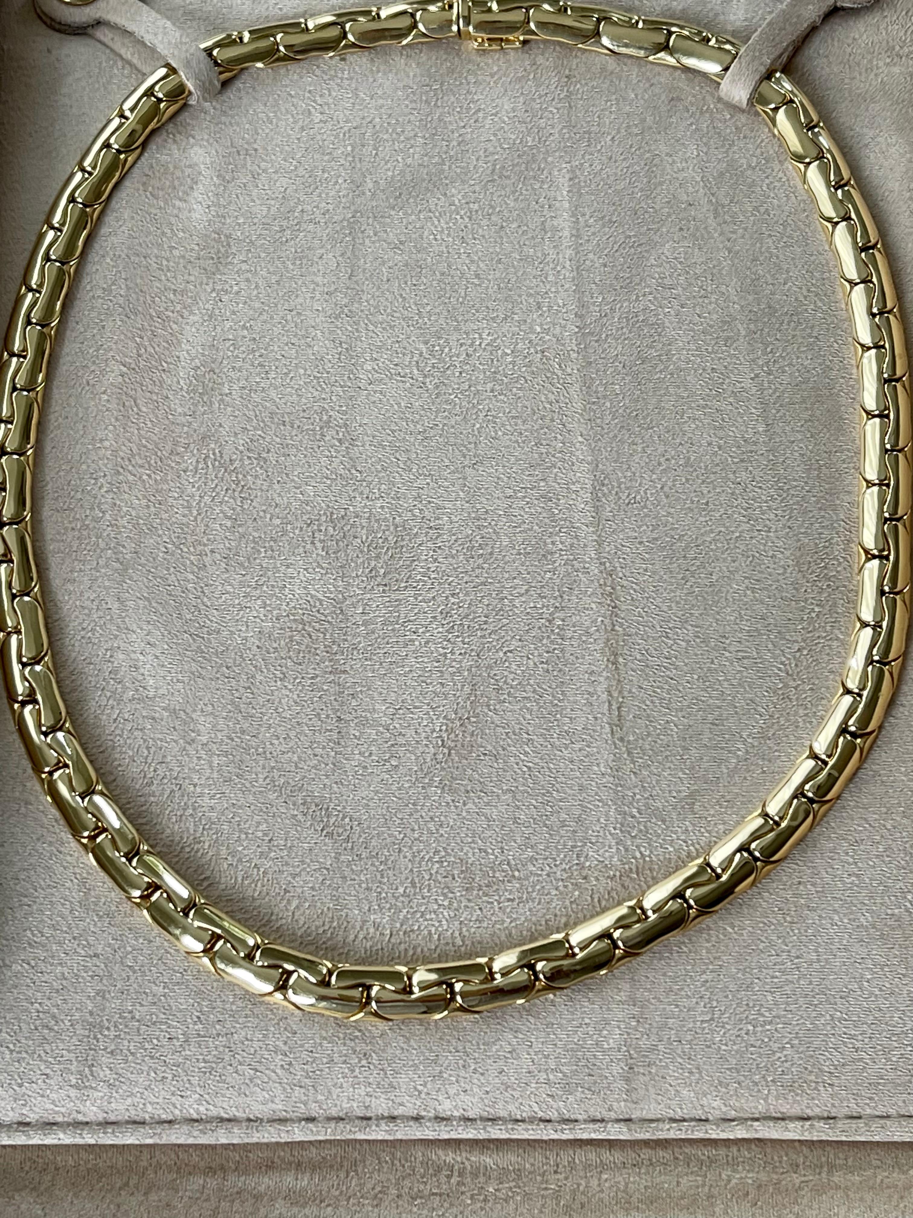 Handmade 18 K Yellow Gold Necklace by Gübelin Lucerne For Sale 4