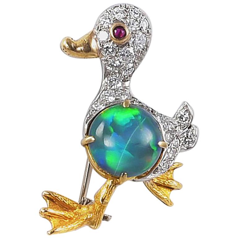 Handmade 18 Karat Gold Duck Brooch with a Doublet Opal, Diamonds and a Ruby im Angebot