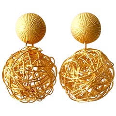 Handmade 18 Karat Solid Yellow Gold Satin Finish Drop Earrings Handmade 18 Karat Solid Yellow Gold Satin Finish Drop Earrings