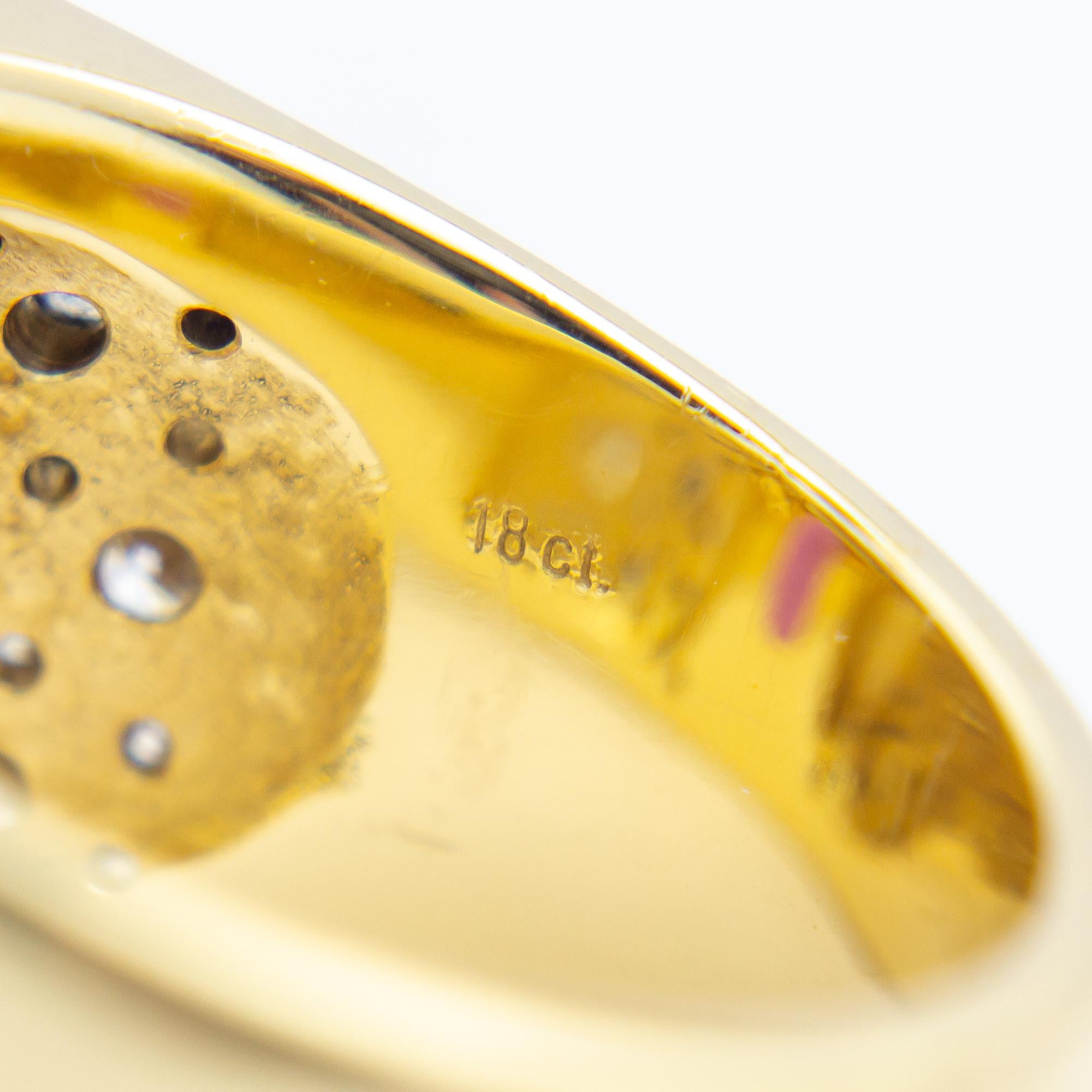 Handgefertigter Ring aus 18 Karat Gelbgold, Turmalin und Diamanten im Angebot 1