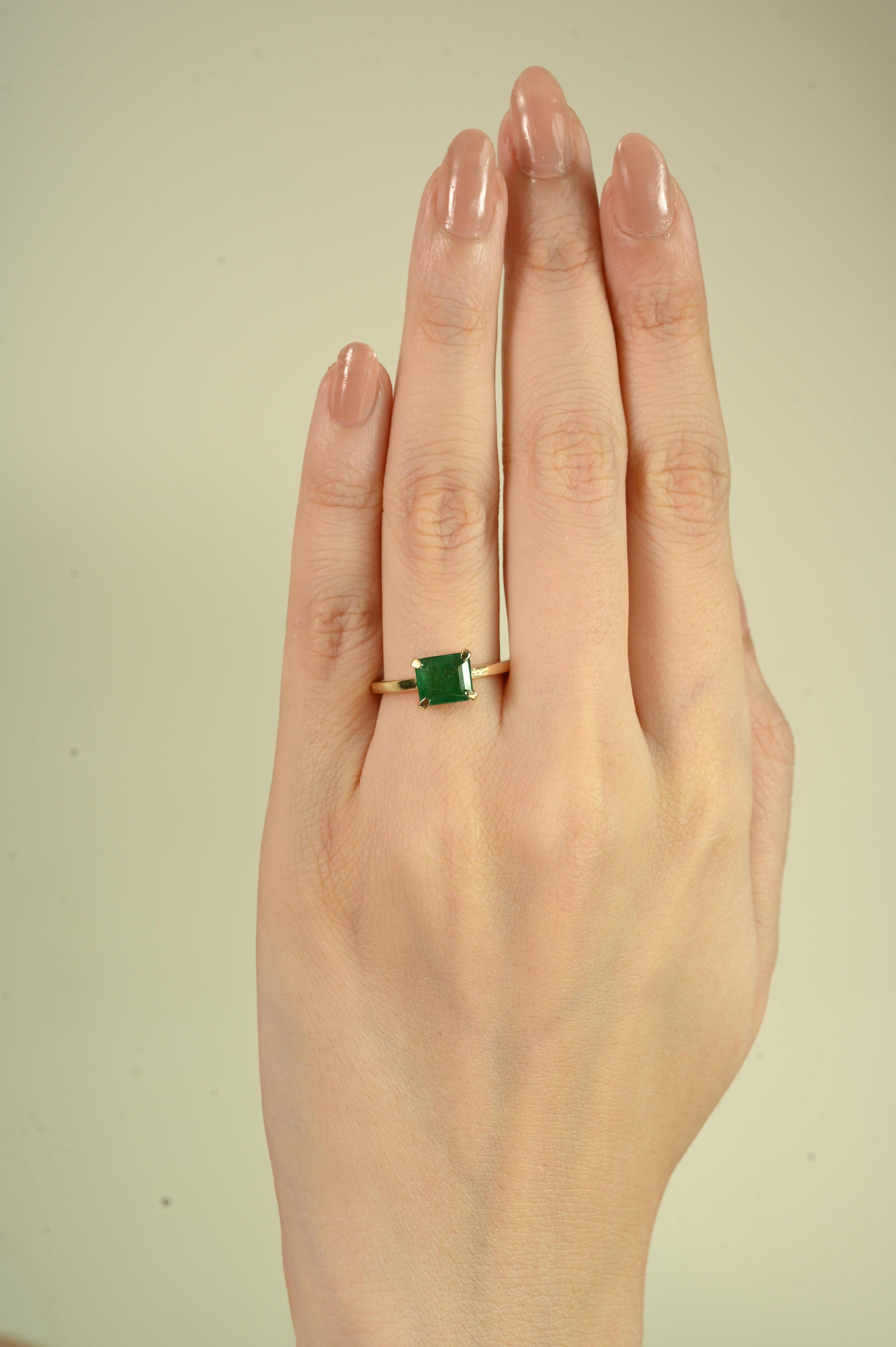 in vendita:  Anello solitario con smeraldo taglio Asscher da 1,83 carati, fatto a mano, in oro giallo 14 carati. 2
