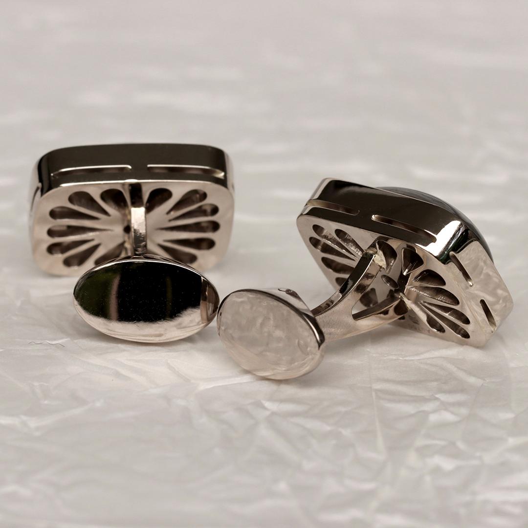 Handgefertigte Manschettenknöpfe mit Halo aus 18 Karat Palladium Weißgold Labradorit Diamant 6