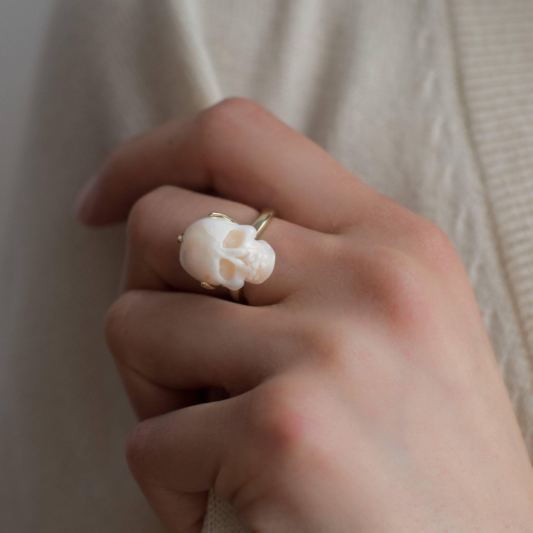 Handmade 18 Karat Yellow Gold and Hand-Carved Coral Skull Ring In New Condition For Sale In Washington, DC