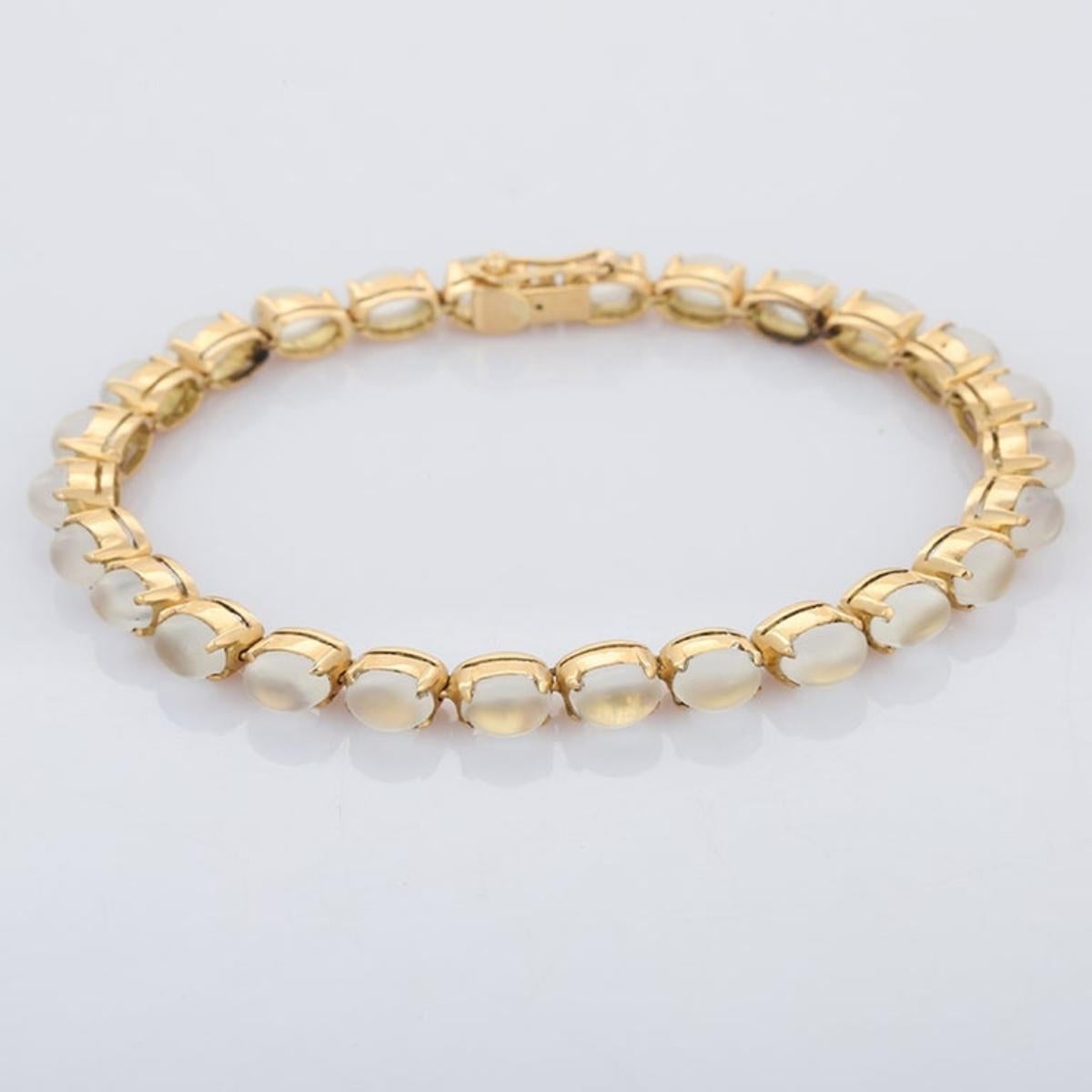 Handmade 18k Yellow Gold Cabochon Rainbow Moonstone Tennis Bracelet Gift for Mom For Sale 6