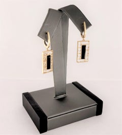Handmade 18K Yellow Gold Earring with Black Onyx