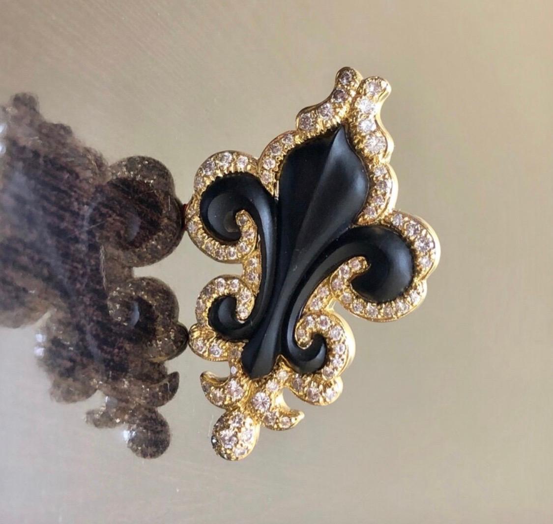 Women's or Men's Handmade 18K Yellow Gold Fleur De Lis Diamond Brooch With Hand Carved Onyx For Sale