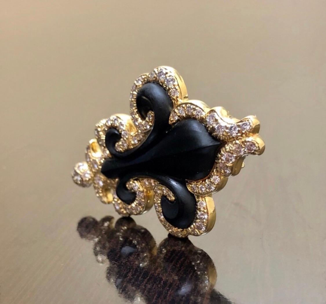 Handmade 18K Yellow Gold Fleur De Lis Diamond Brooch With Hand Carved Onyx For Sale 2