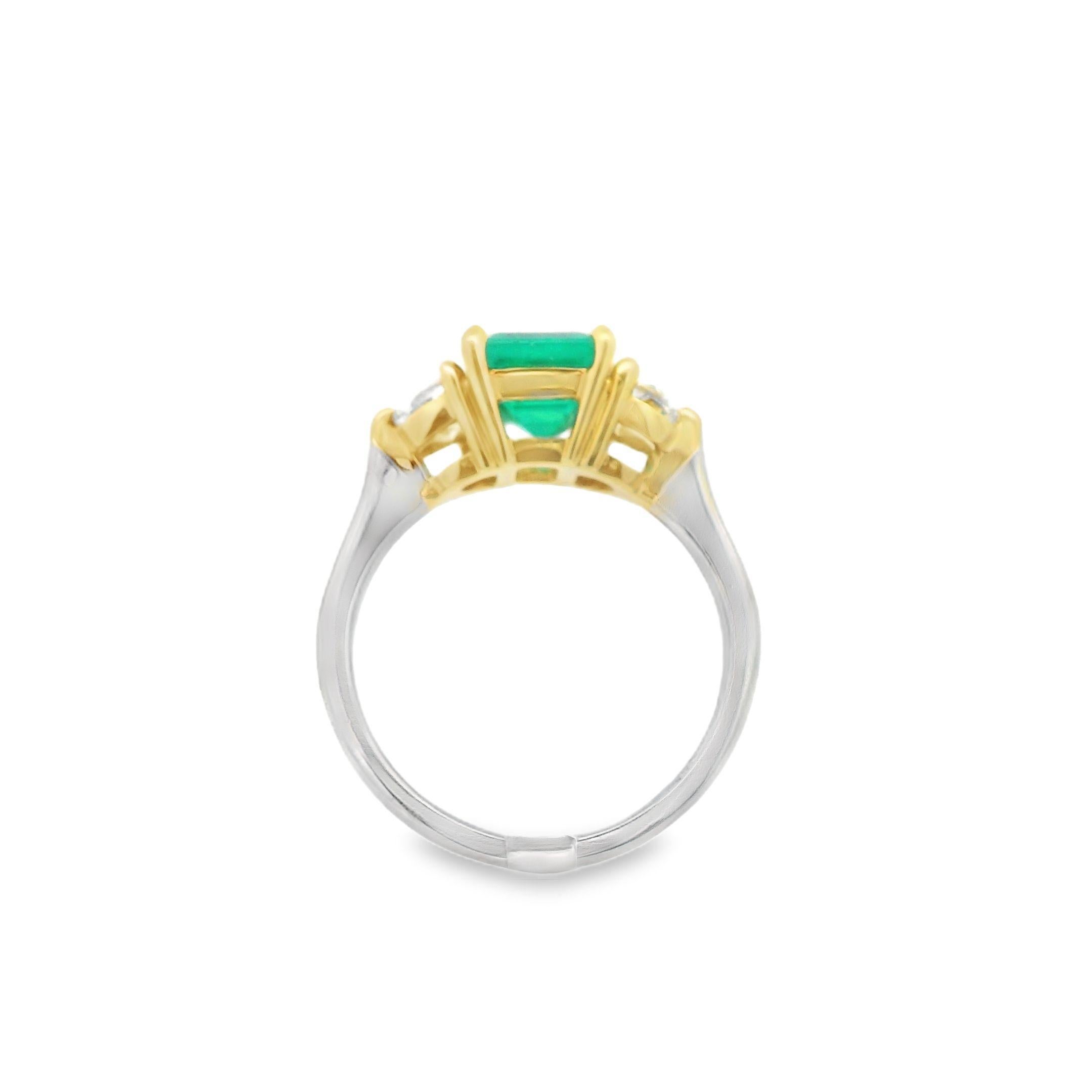 Handmade 18K Yellow Gold Platinum 2.5 Ct. Emerald and Diamond Ring For Sale 1