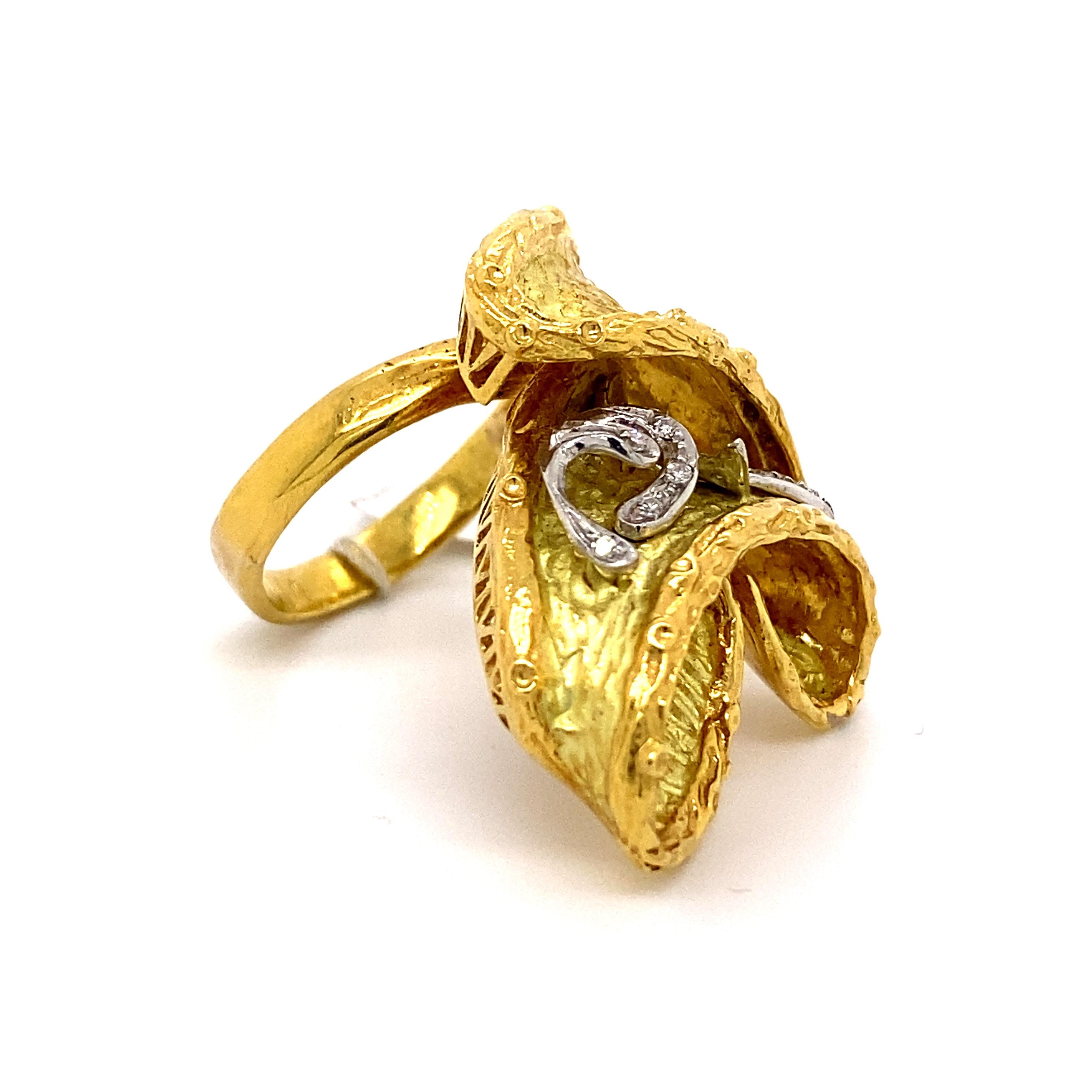 Handmade 18k Yellow Gold with Diamond Ring For Sale 4
