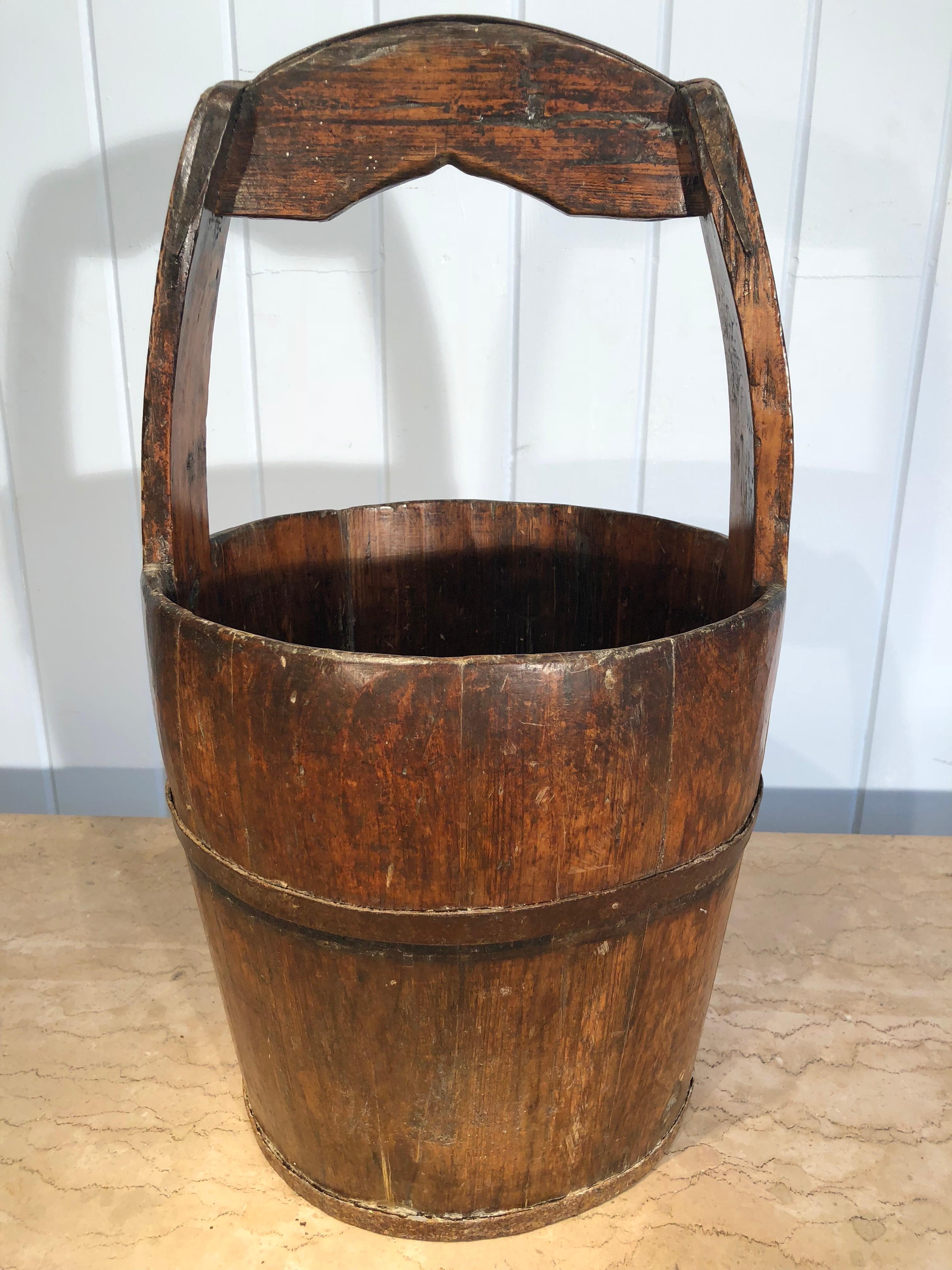 Handmade 19th Century English Oak Milk Bucket #2 In Good Condition In Woodbury, CT