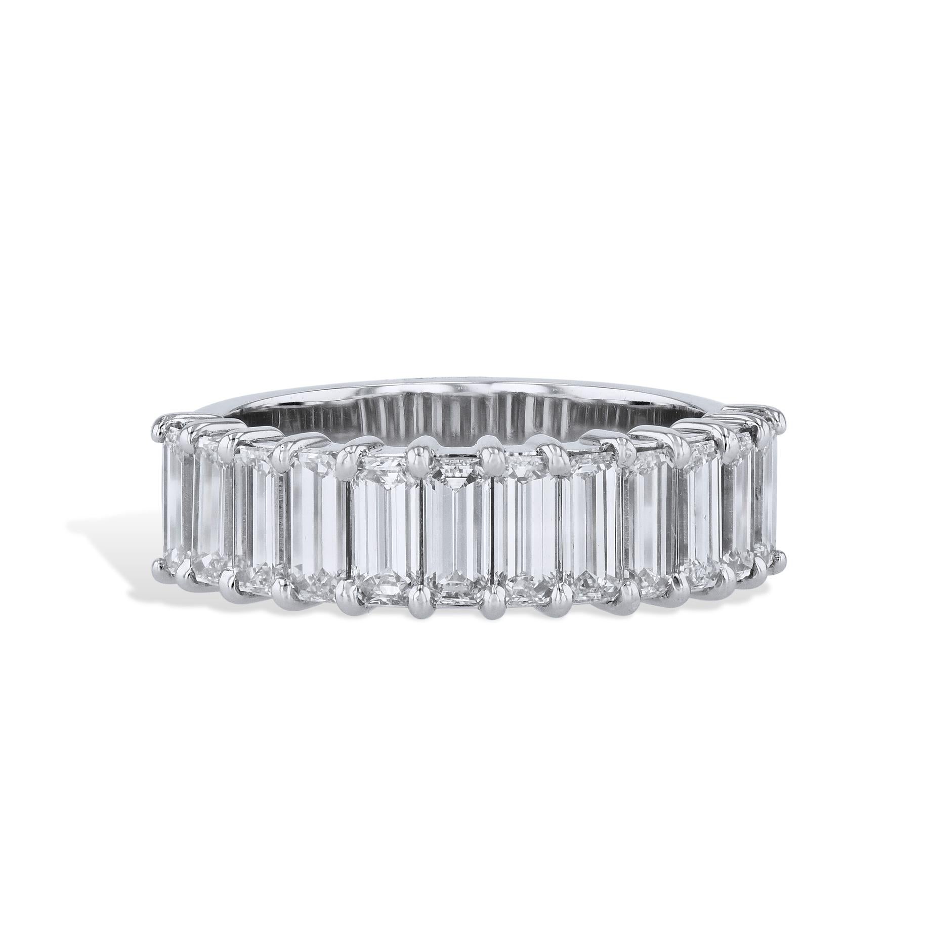 Handmade 2.04 Carat Emerald Cut Diamond Platinum Band Ring In New Condition For Sale In Miami, FL