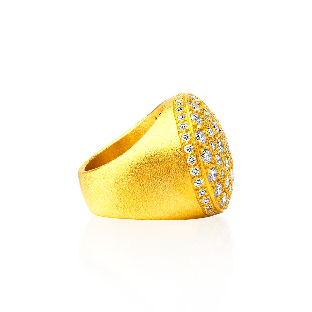 For Sale:  Handmade 24K Gold Round Ring Decorated with Fine Quality Diamonds 2