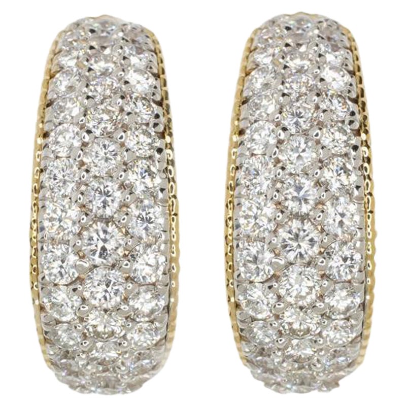 Handmade 2.5 Carat Diamond 18 Carat Yellow Gold Clip-on Earrings  For Sale