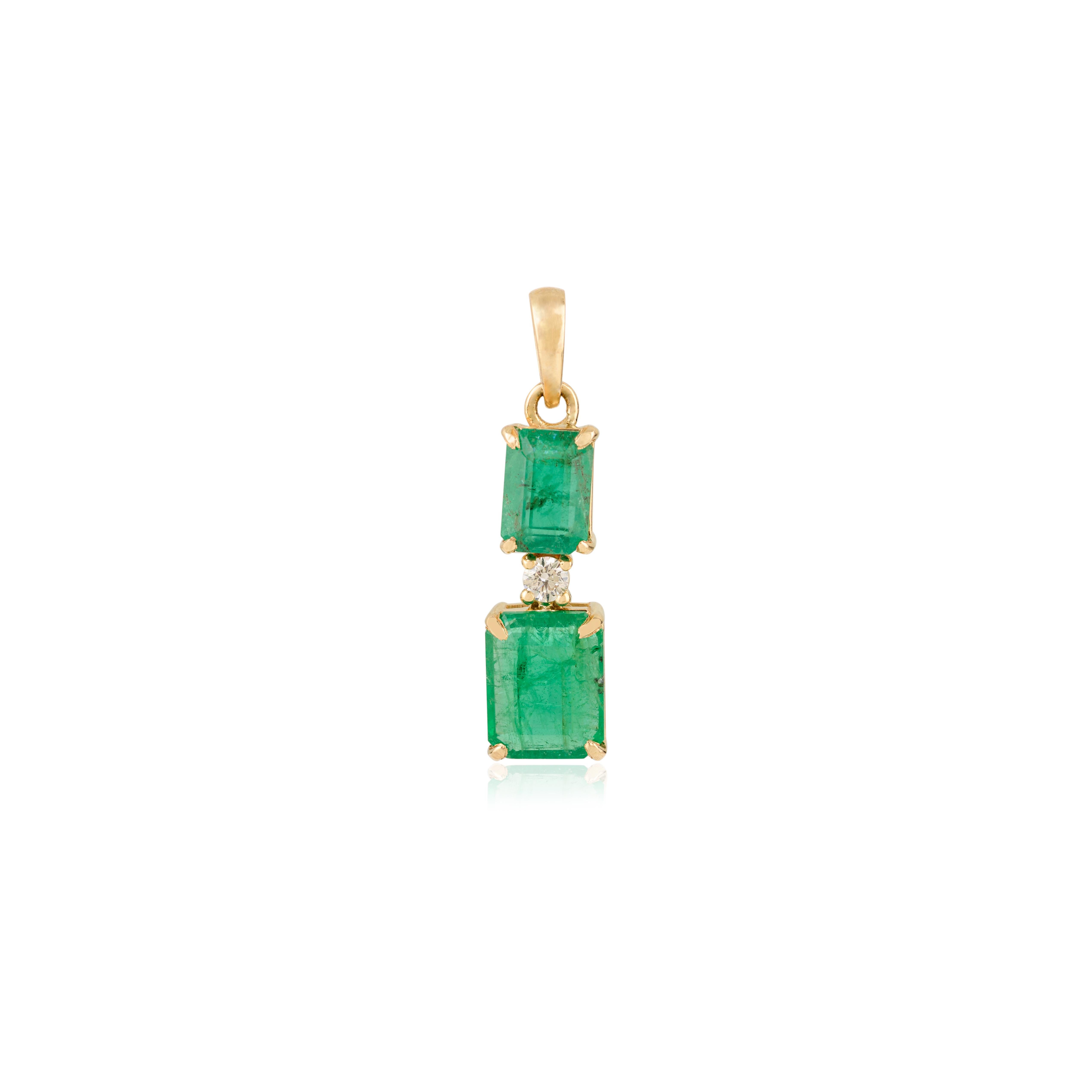 Pendentif en or jaune 14K fait à la main de 2,86 ct d'émeraudes zambiennes et de diamants pour les femmes en vente 3