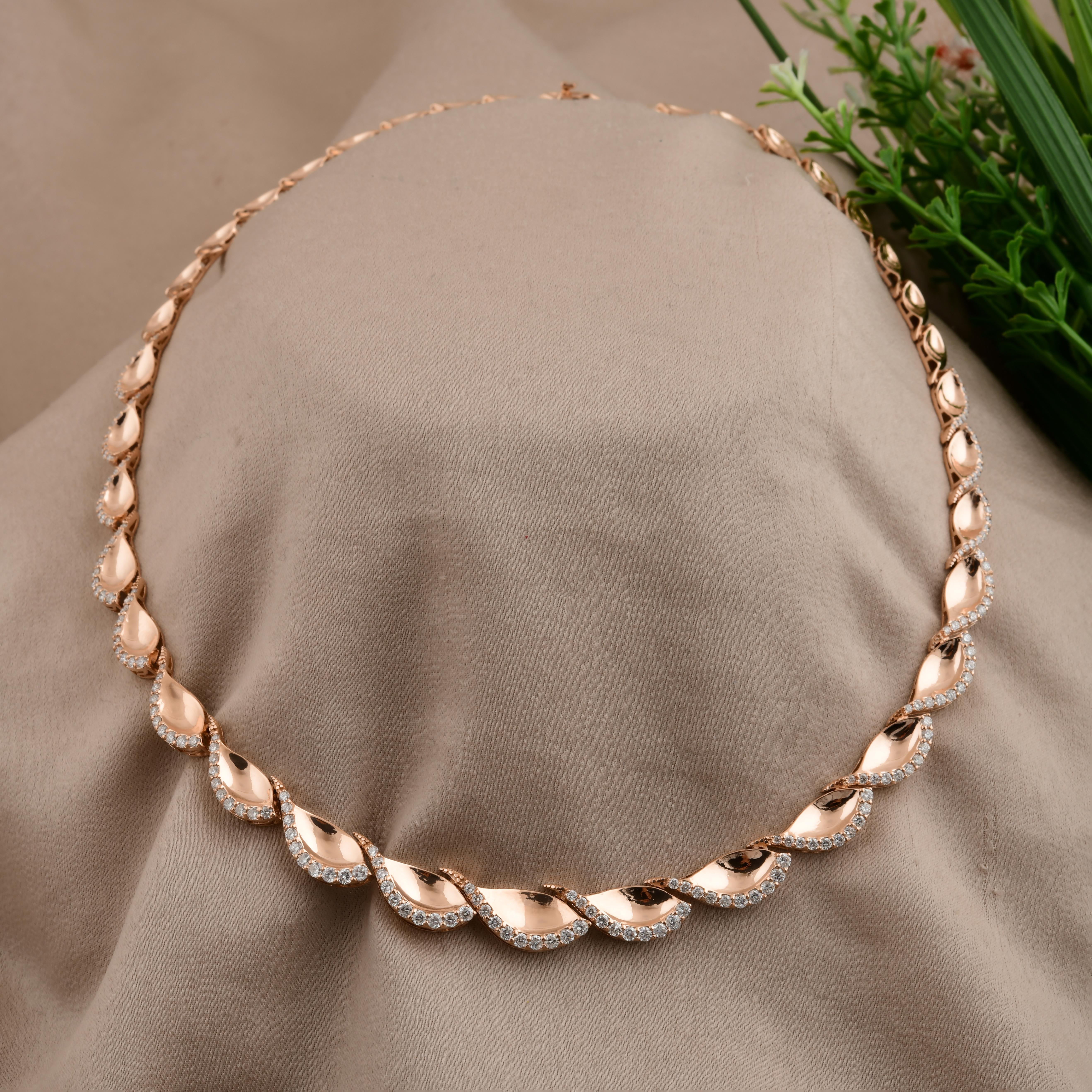 Art Déco Collana girocollo da sposa in oro rosa 18k con diamanti naturali da 3,34 carati SI/H, fatta a mano. in vendita