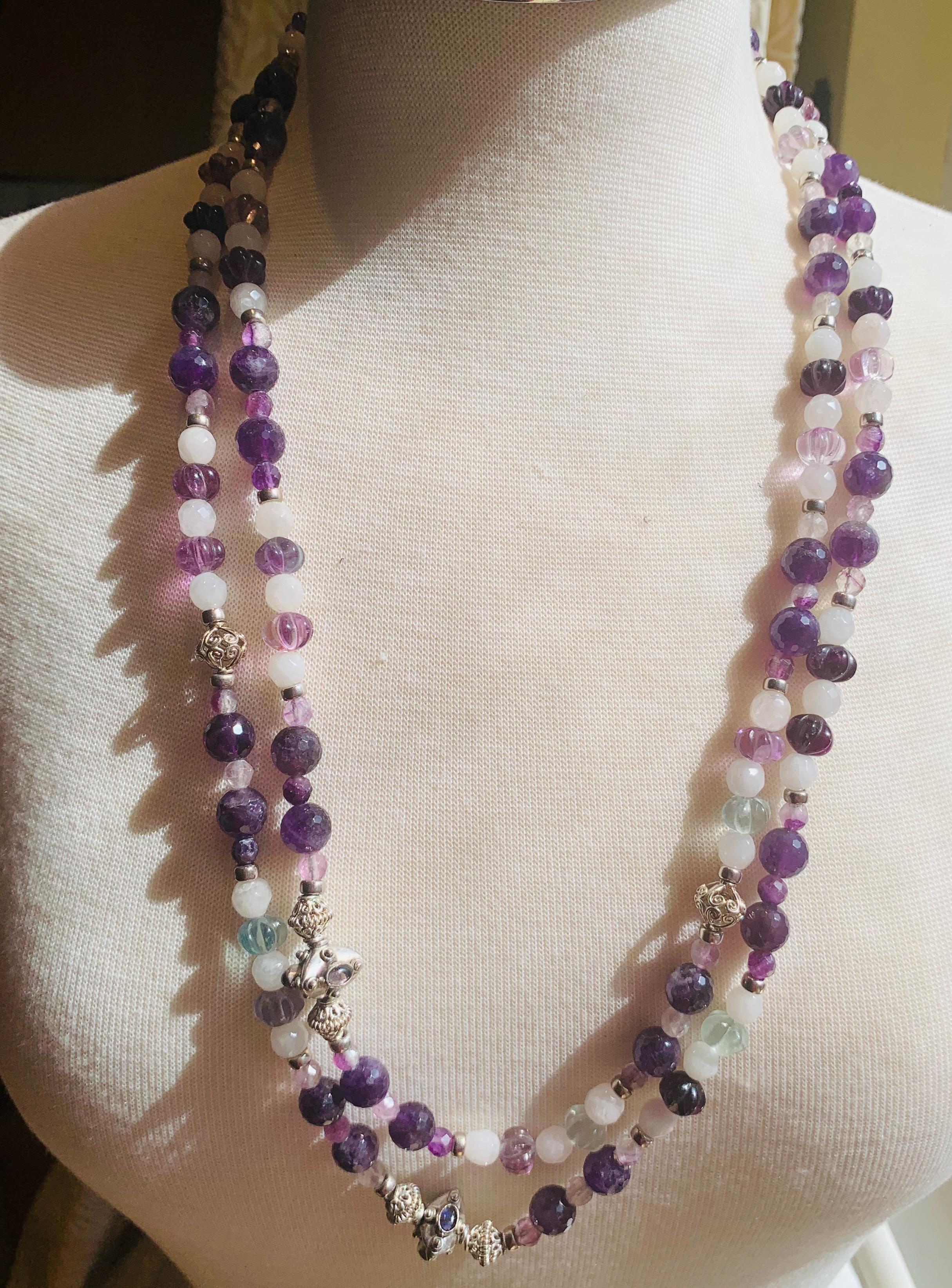 Collar hecho a mano de 60