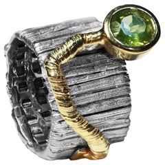 Handmade 925 Sterling Silver Minot Peridot Ring with Gold and White Rhodium