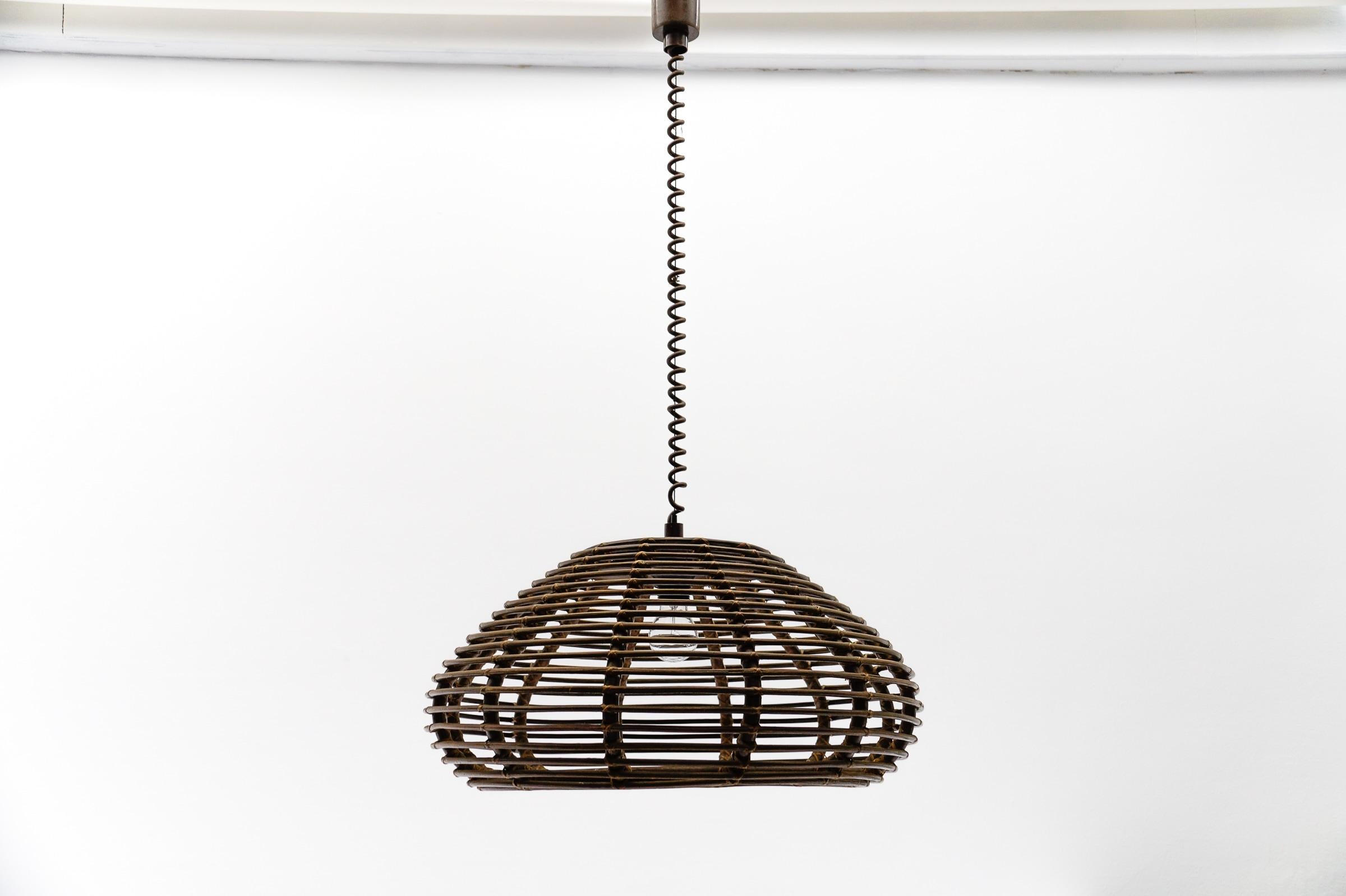 Plafonnier orientable en rotin de province français, fait main, années 1960 Bon état - En vente à Nürnberg, Bayern