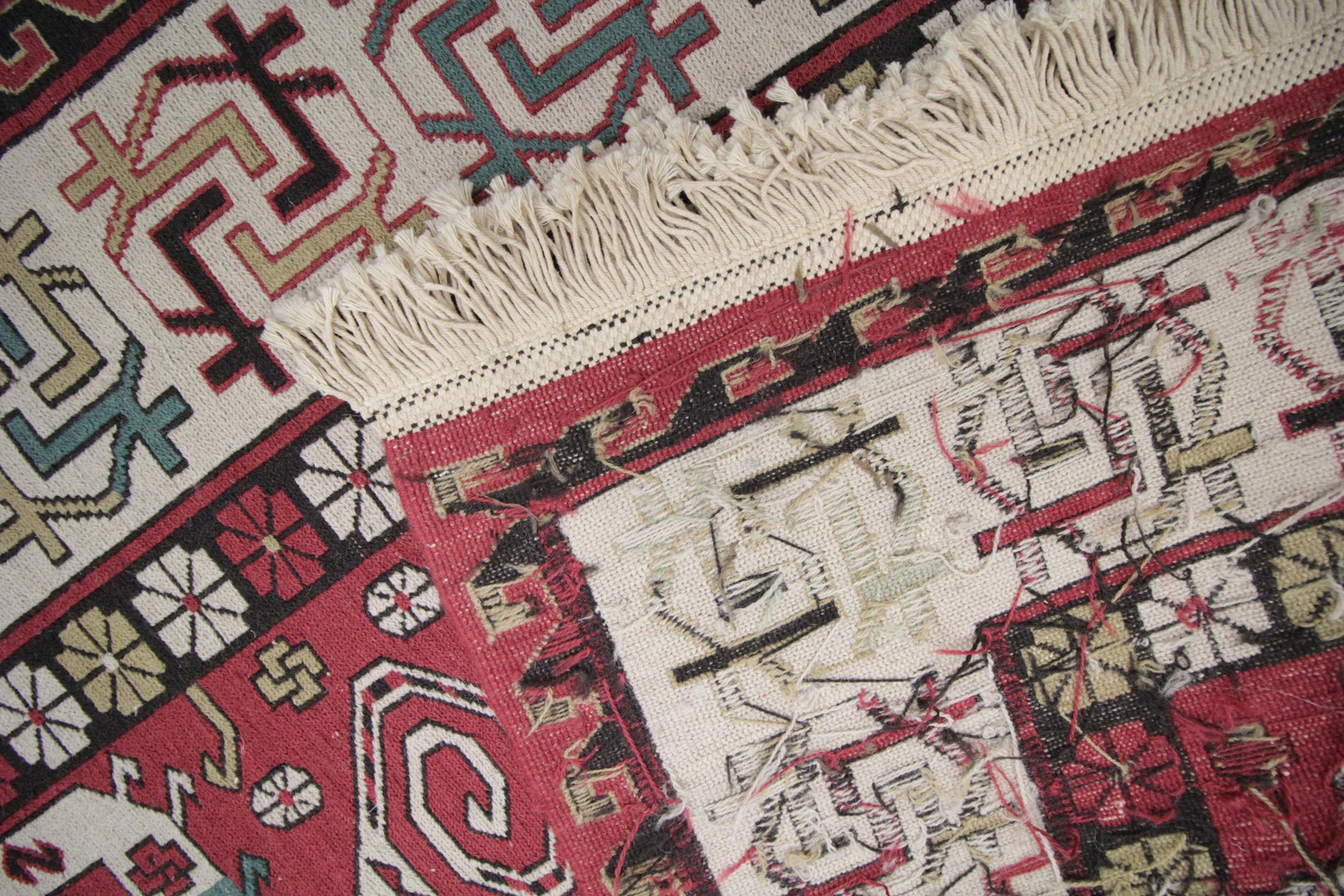 Handmade Kilim Rug Afghan Soumak Area Rug, Fine Wool Red Flatwoven Carpet In New Condition For Sale In Hampshire, GB