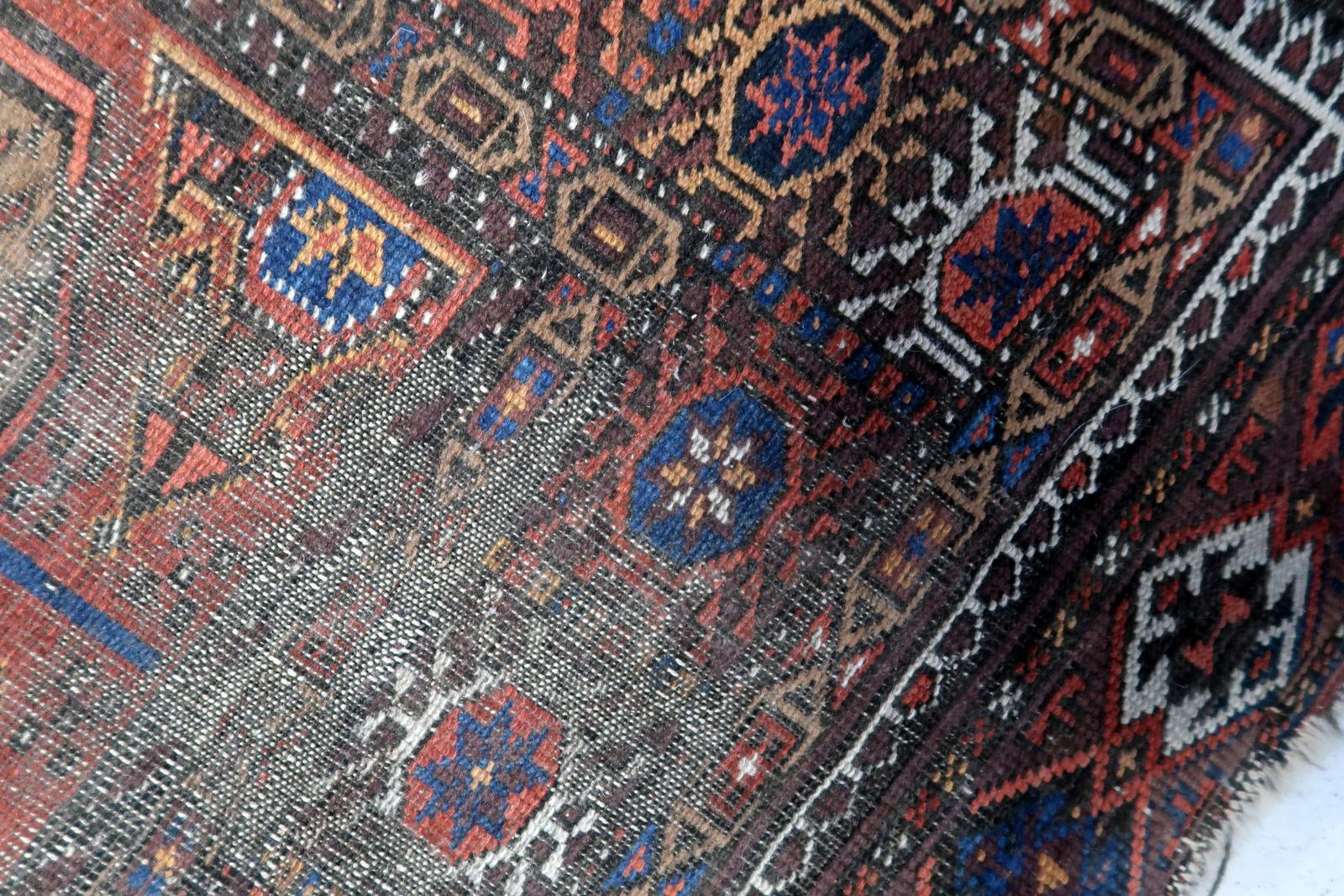 Handmade Aintage Afghan Baluch Rug 1920s, 1C1073 For Sale 5