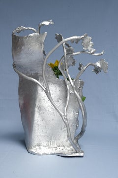 Handmade aluminium cast sculptural planter "Un morceau de cuisine