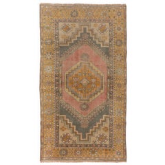 Handgefertigter Anatolischer Teppich, mehrfarbiger Vintage-Wollteppich im Stammesstil