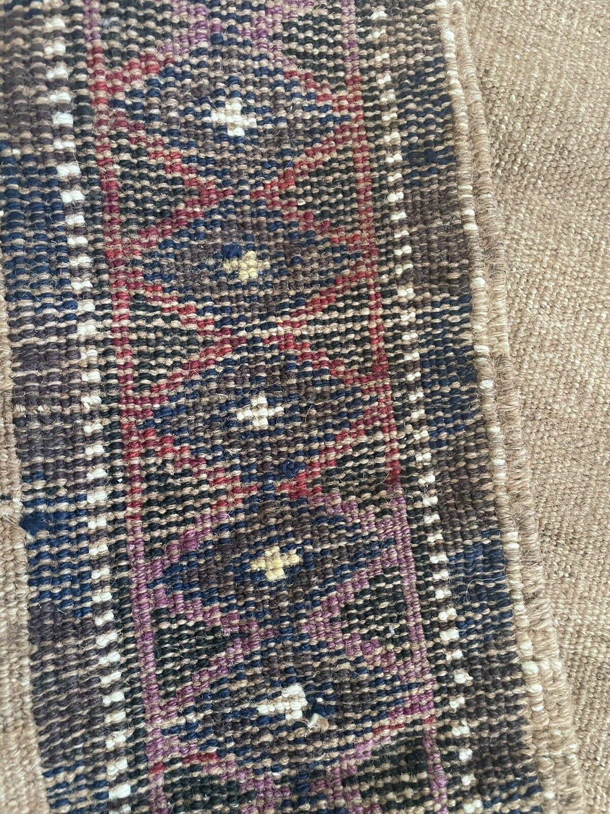 Handmade Antique Afghan Baluch Collectible Rug 2.3' x 5', 1920s - 1N12 In Good Condition For Sale In Bordeaux, FR