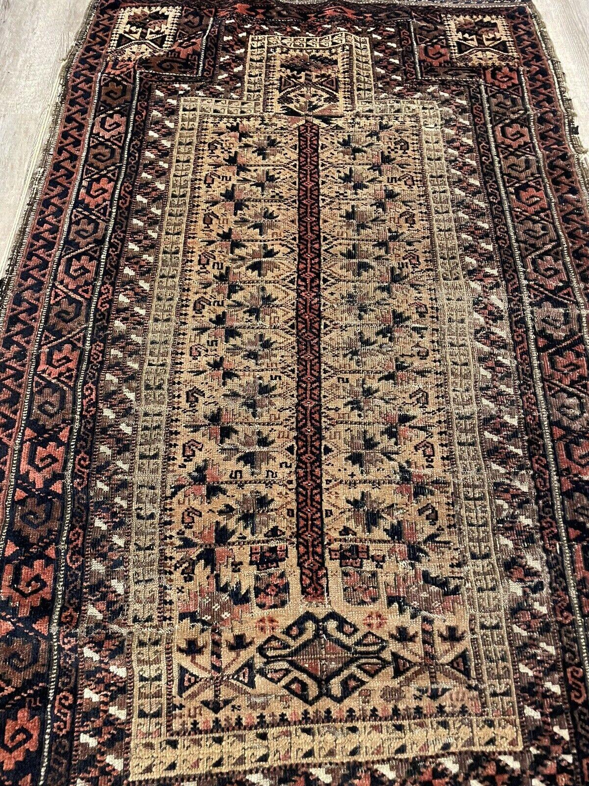 Handmade Antique Afghan Baluch Collectible Rug 2.5' x 4.6', 1880s - 1N18 For Sale 2