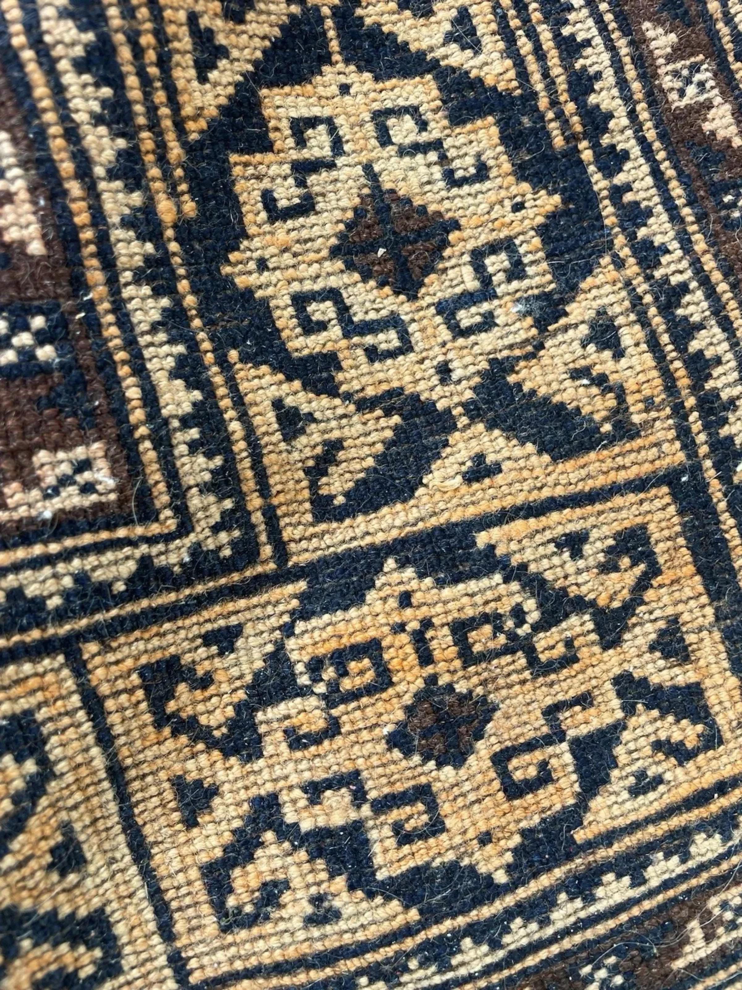 Ancien tapis de collection afghan Baluch fait main 3' x 4.6', 1920 - 1N123 en vente 2